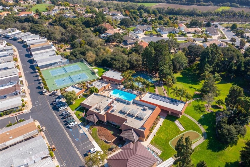 820 Glen Oak