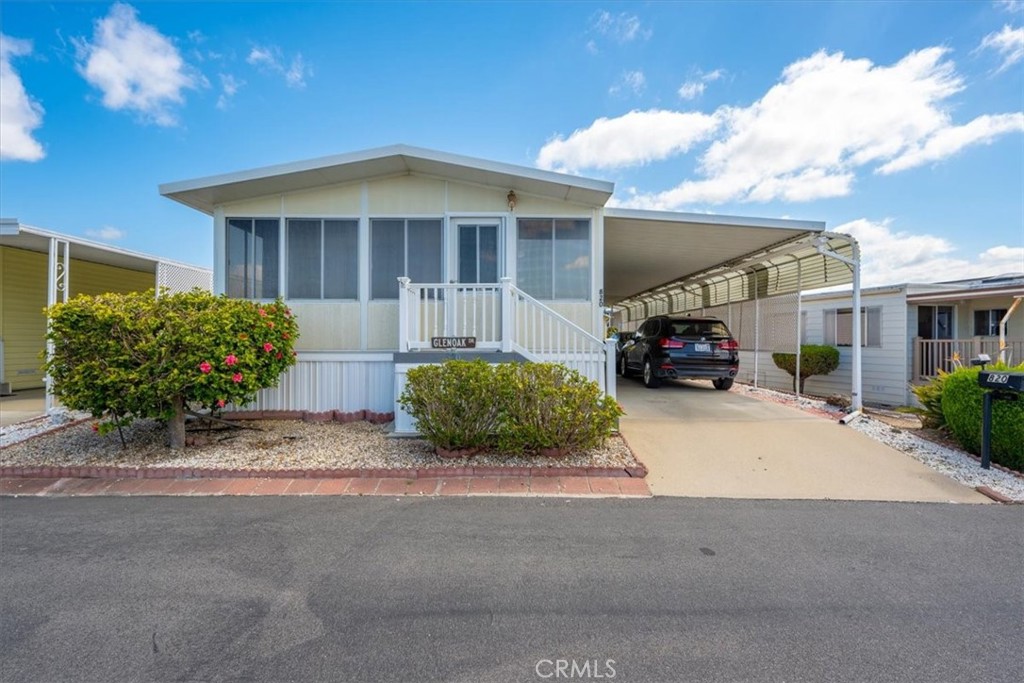 820 Glen Oak