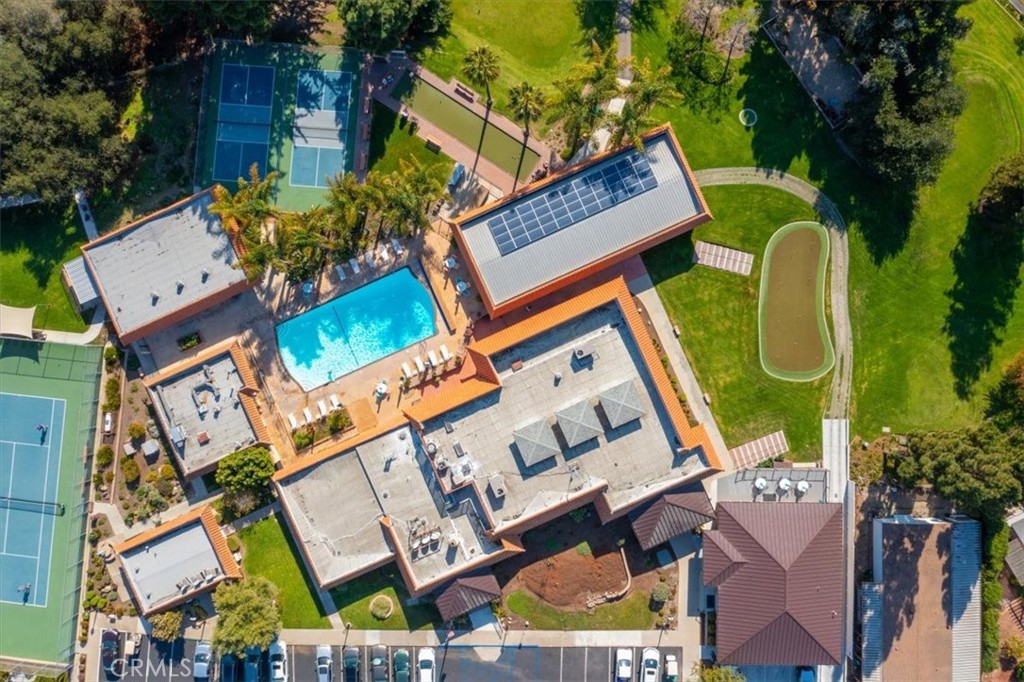 820 Glen Oak