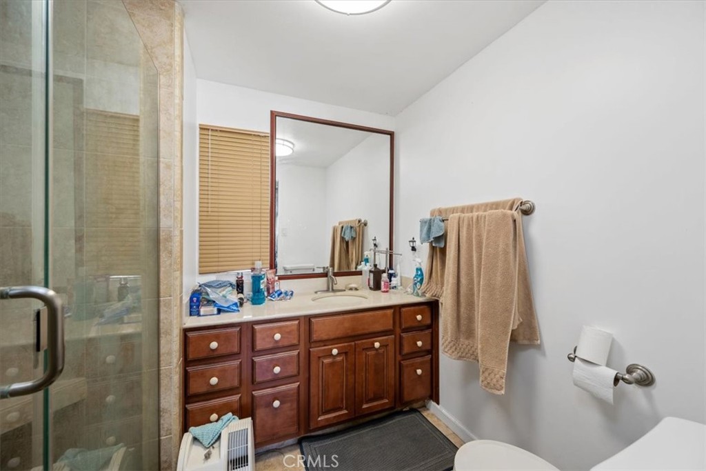 820 Glen Oak