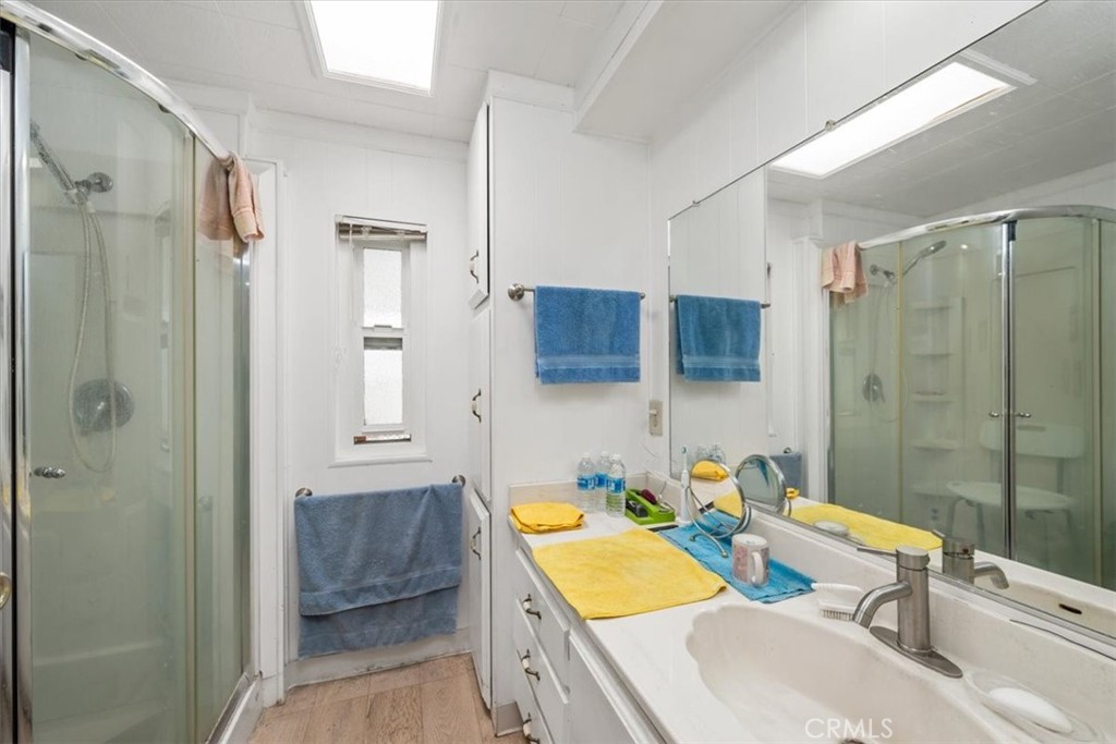 820 Glen Oak