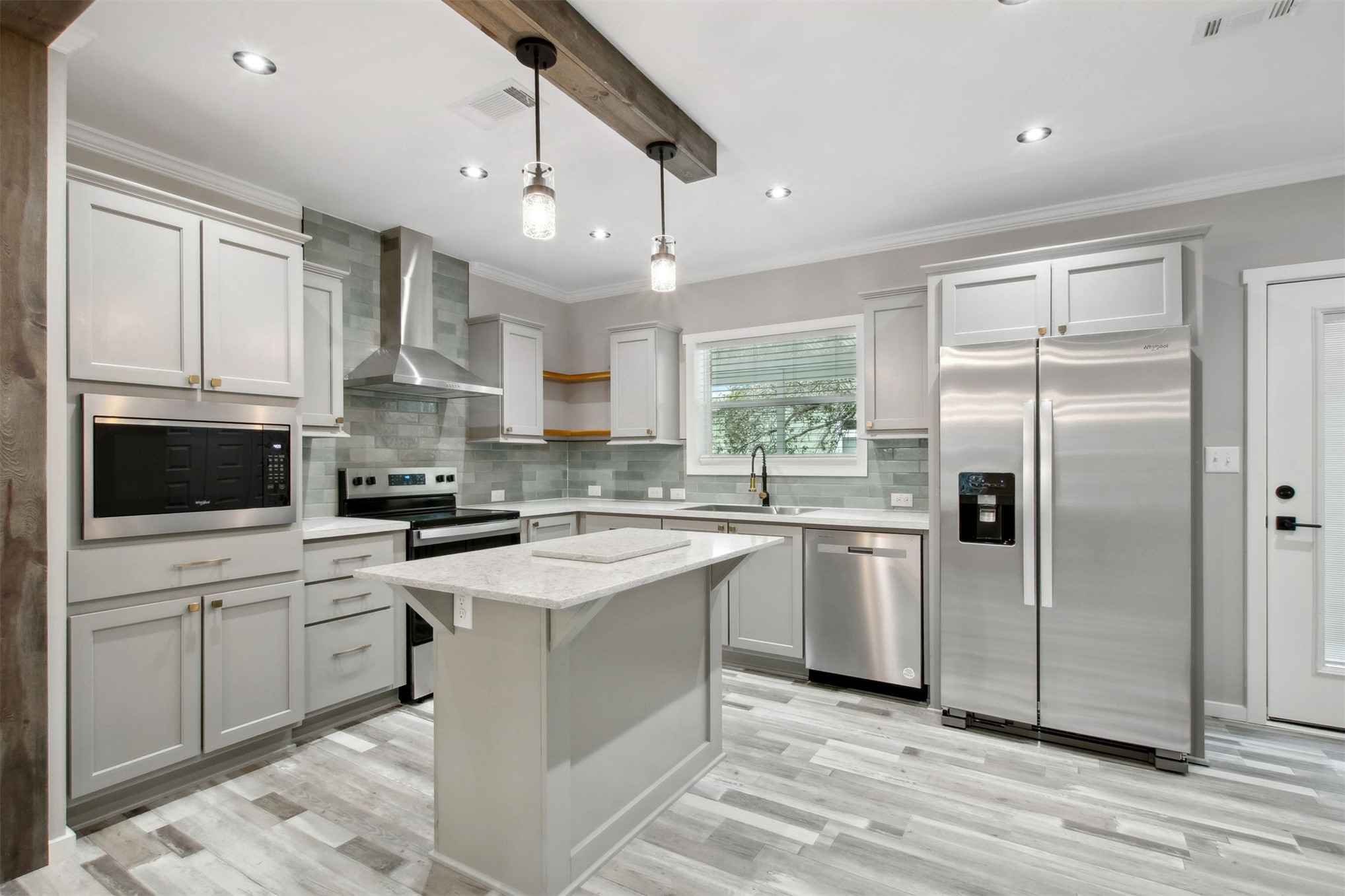 848 S 11TH STREET