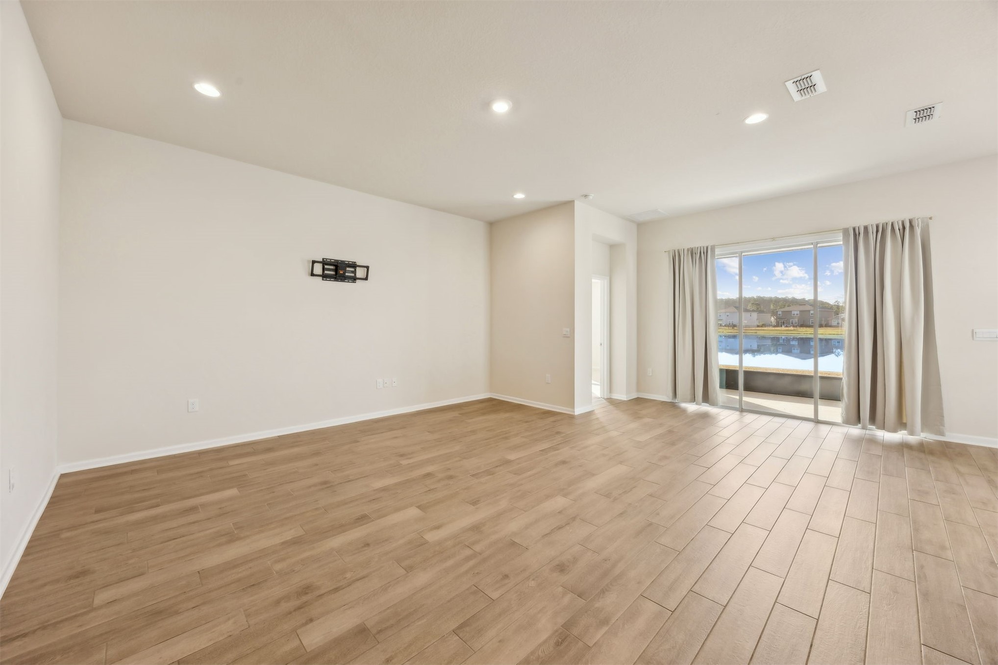 70414 WINDING RIVER DRIVE