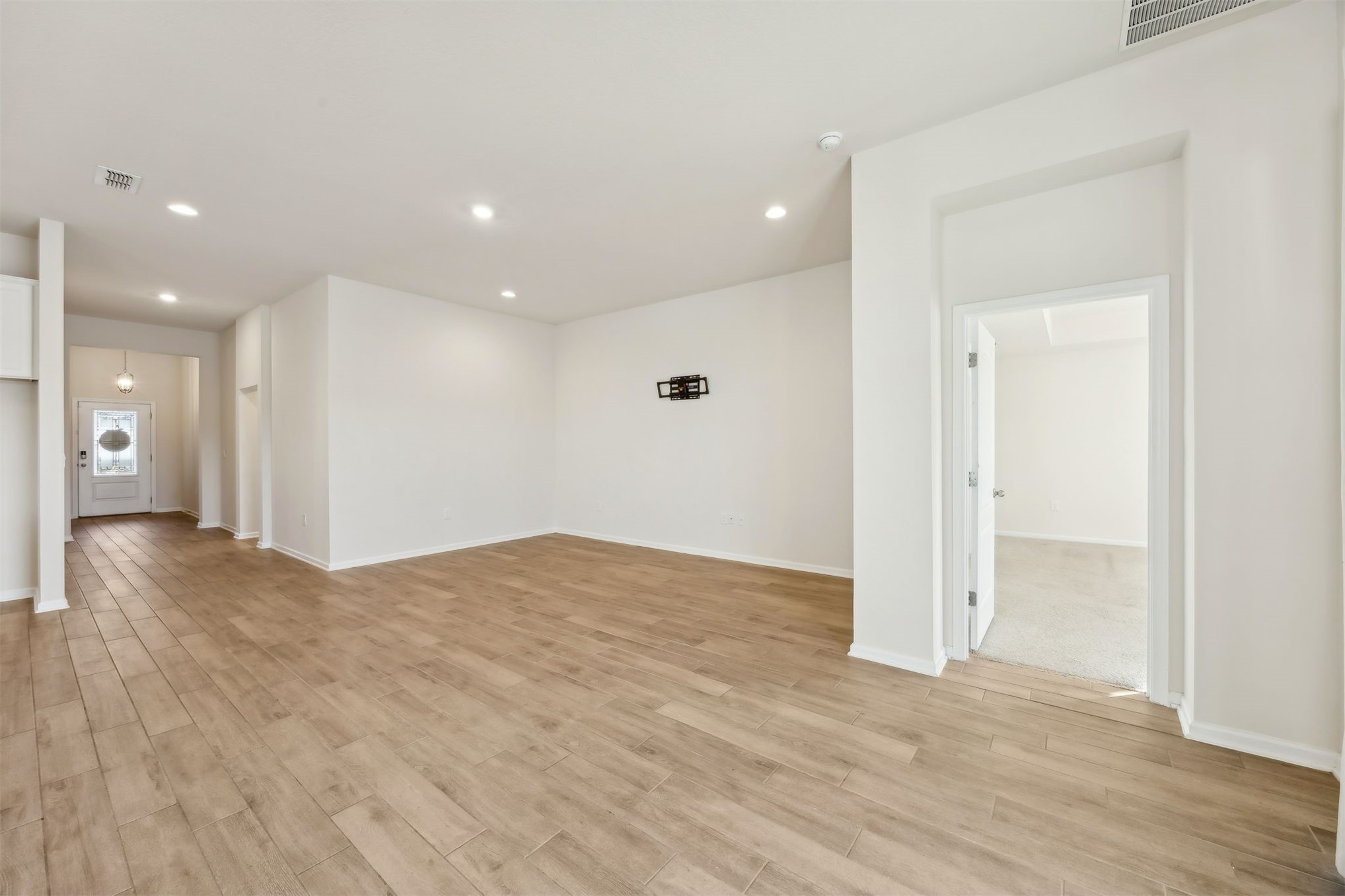 70414 WINDING RIVER DRIVE