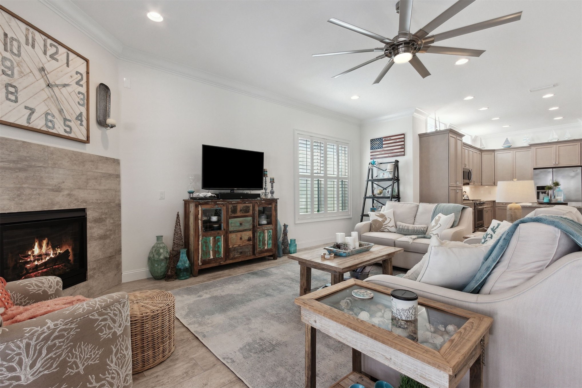 1981 AMELIA OAKS DRIVE
