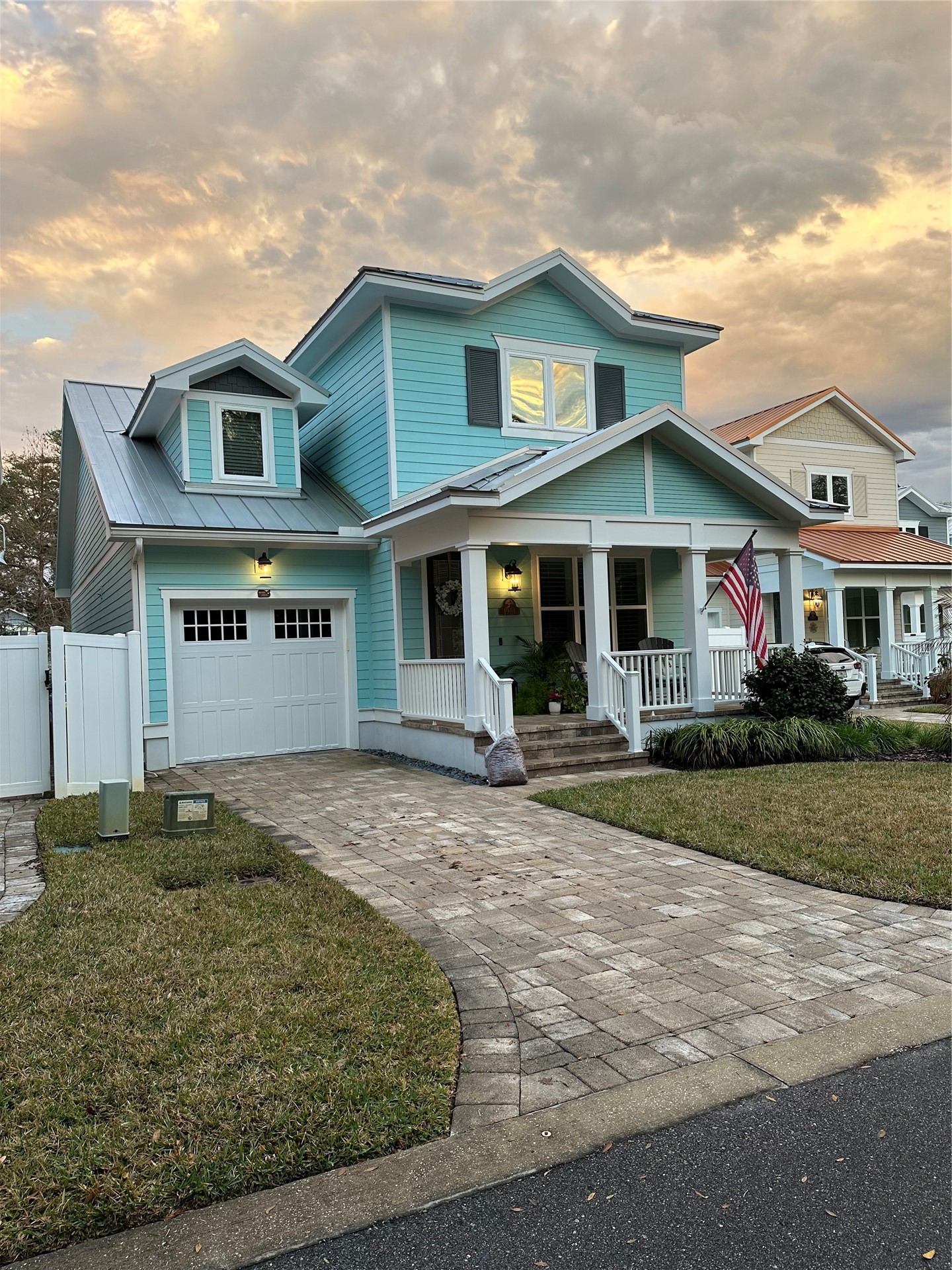 1981 AMELIA OAKS DRIVE