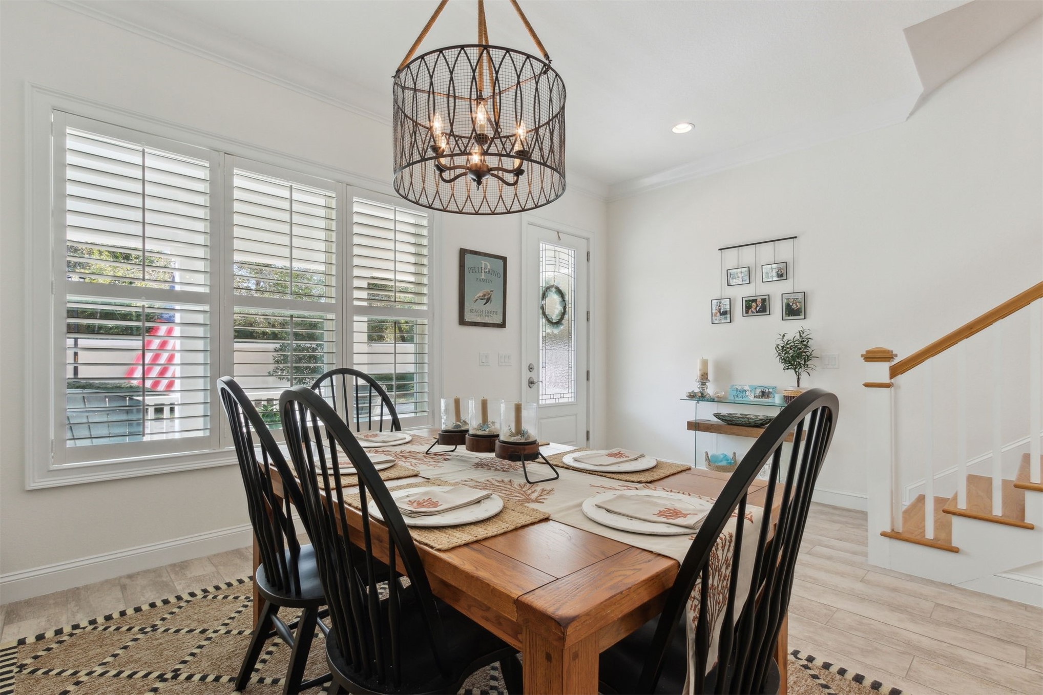 1981 AMELIA OAKS DRIVE