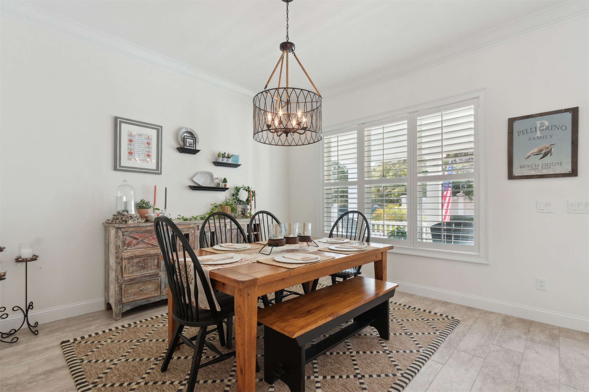 1981 AMELIA OAKS DRIVE