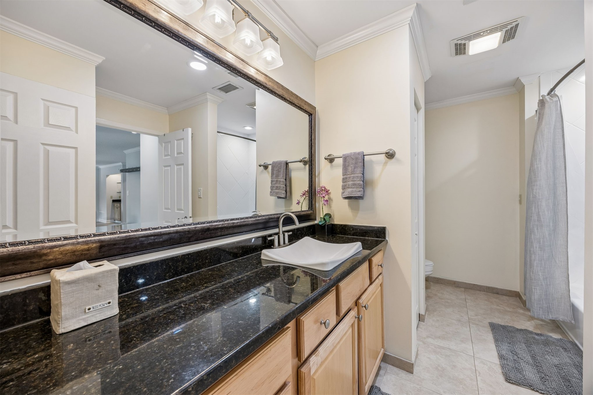 2322 / 2324 BOXWOOD LANE
