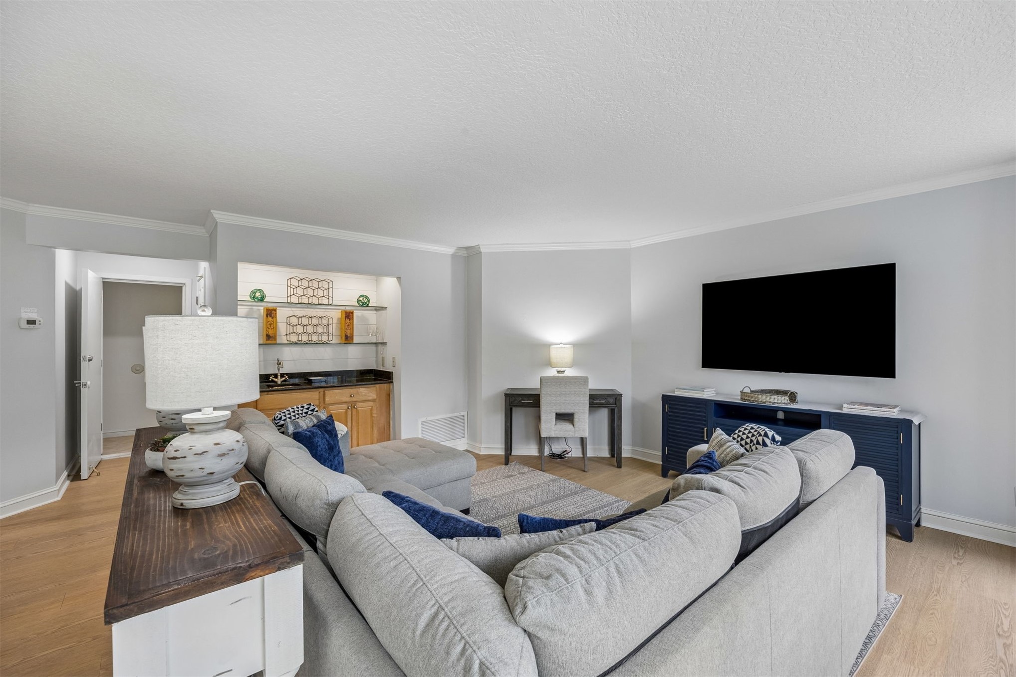 2322 / 2324 BOXWOOD LANE