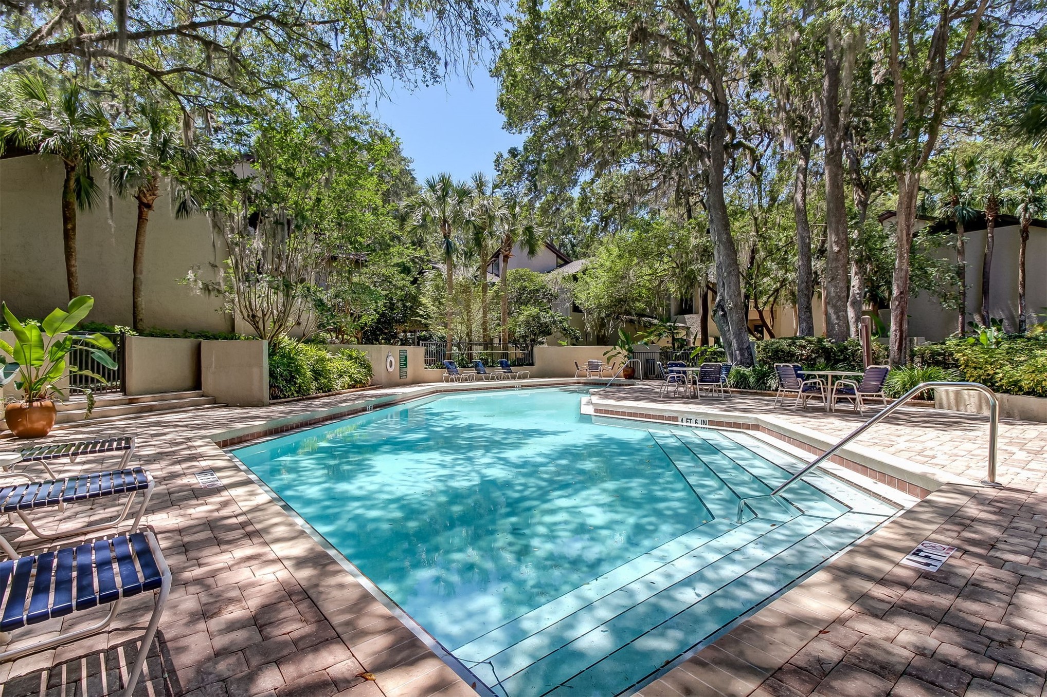 2322 / 2324 BOXWOOD LANE