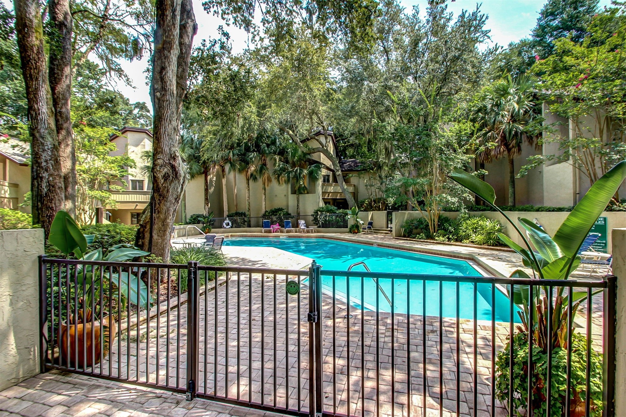 2322 / 2324 BOXWOOD LANE