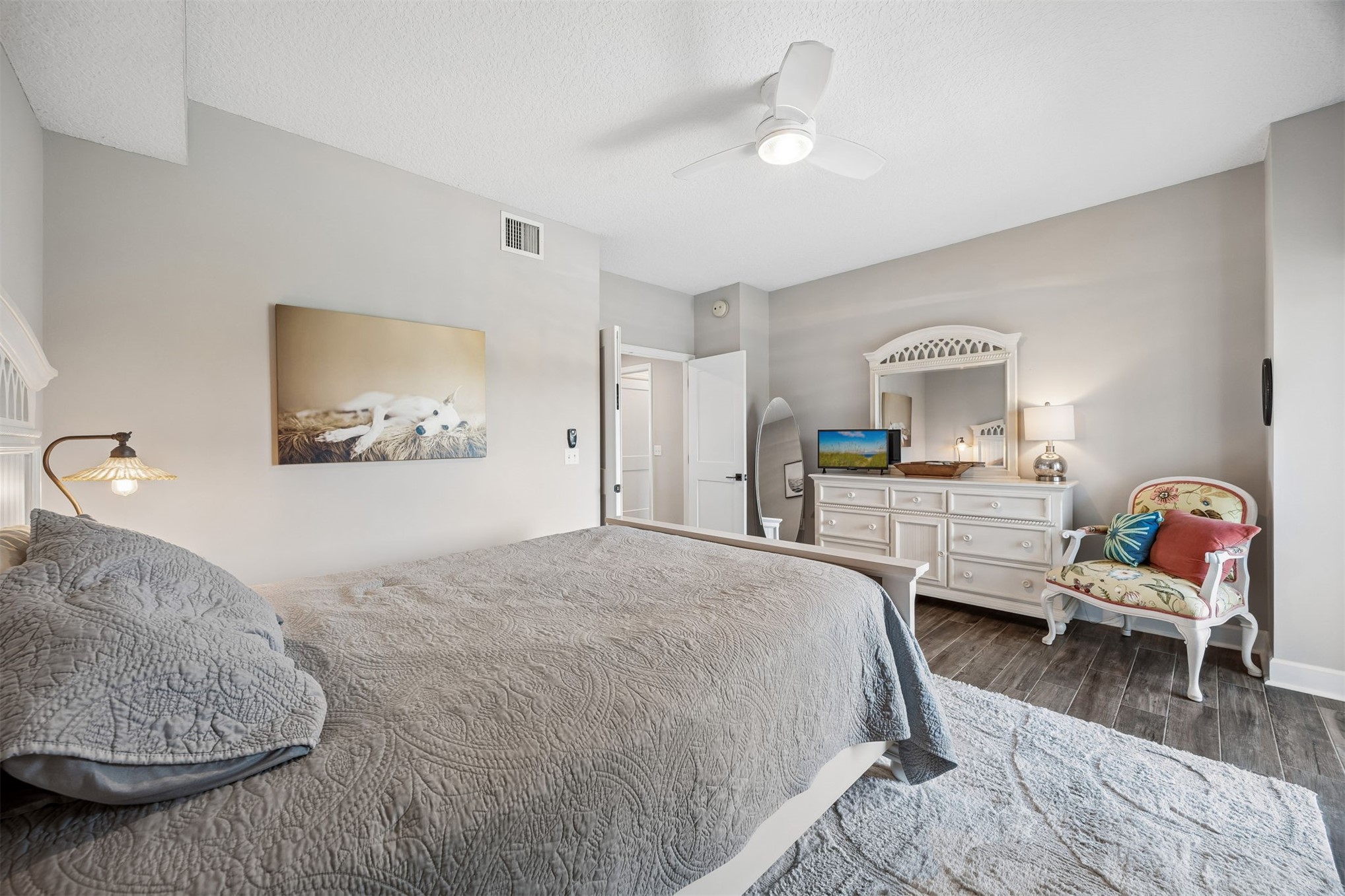 8030 FIRST COAST HIGHWAY 204