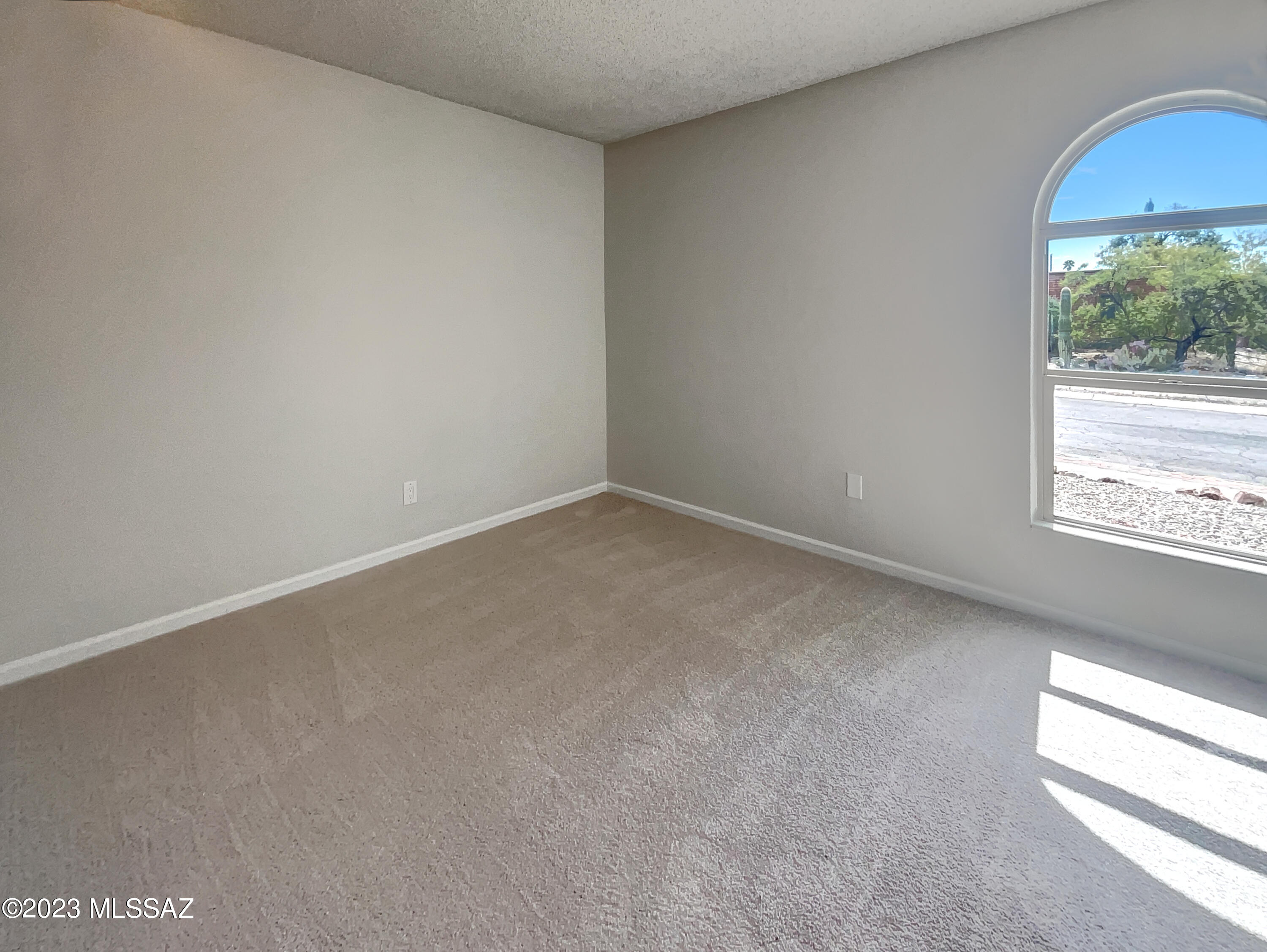 8995 E Holmes Street