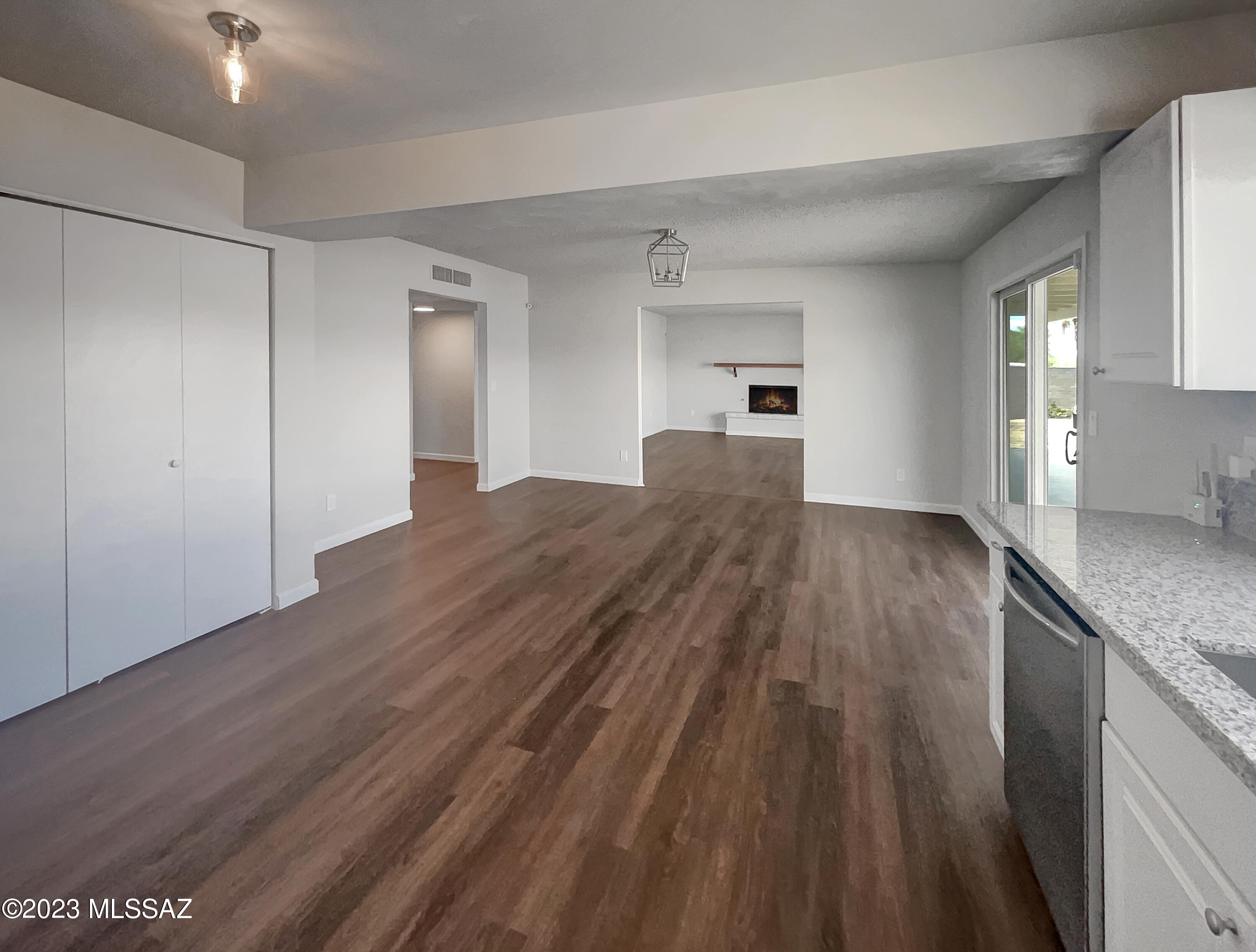 8995 E Holmes Street