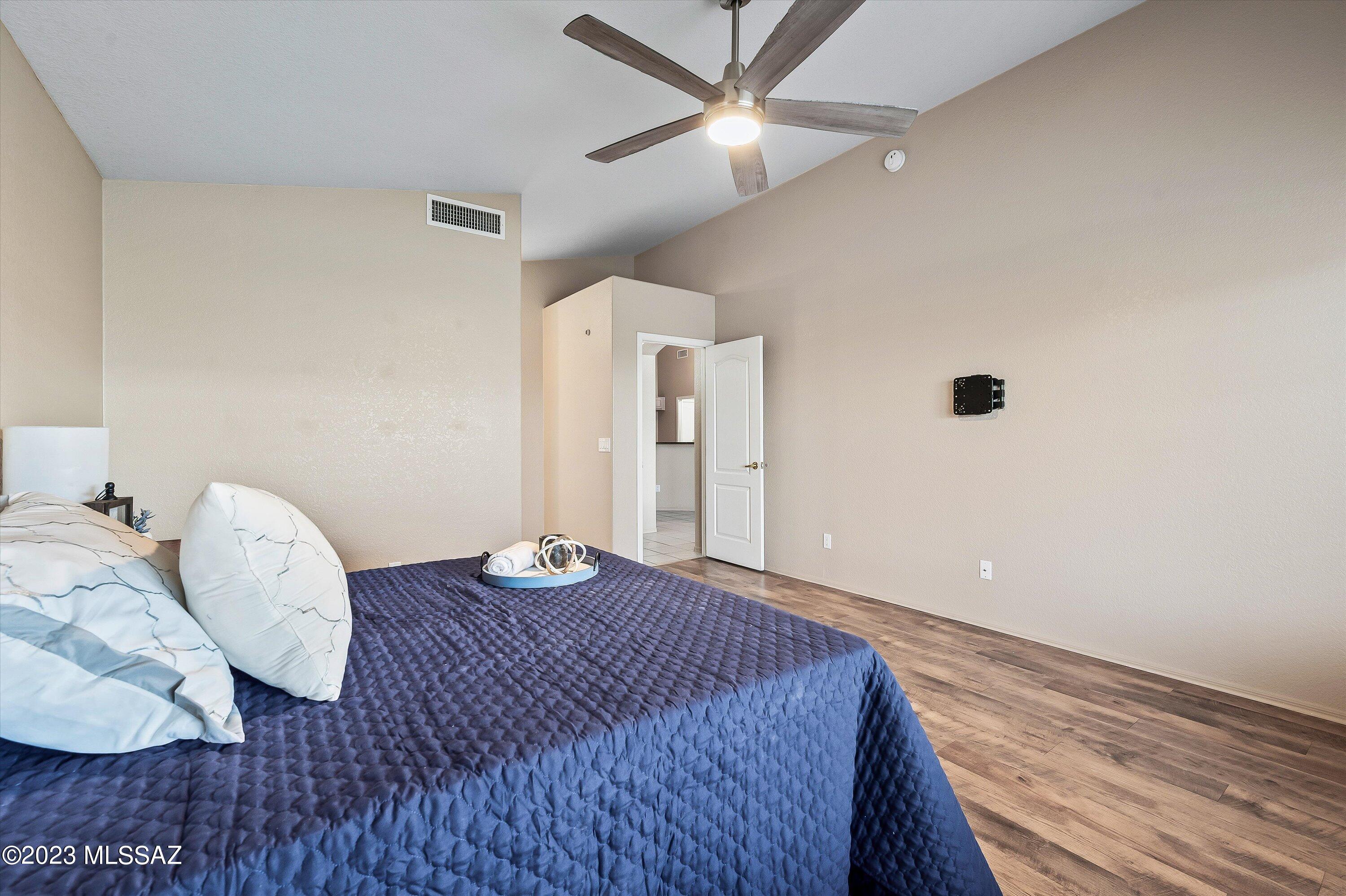 10164 E Falcon Point Drive