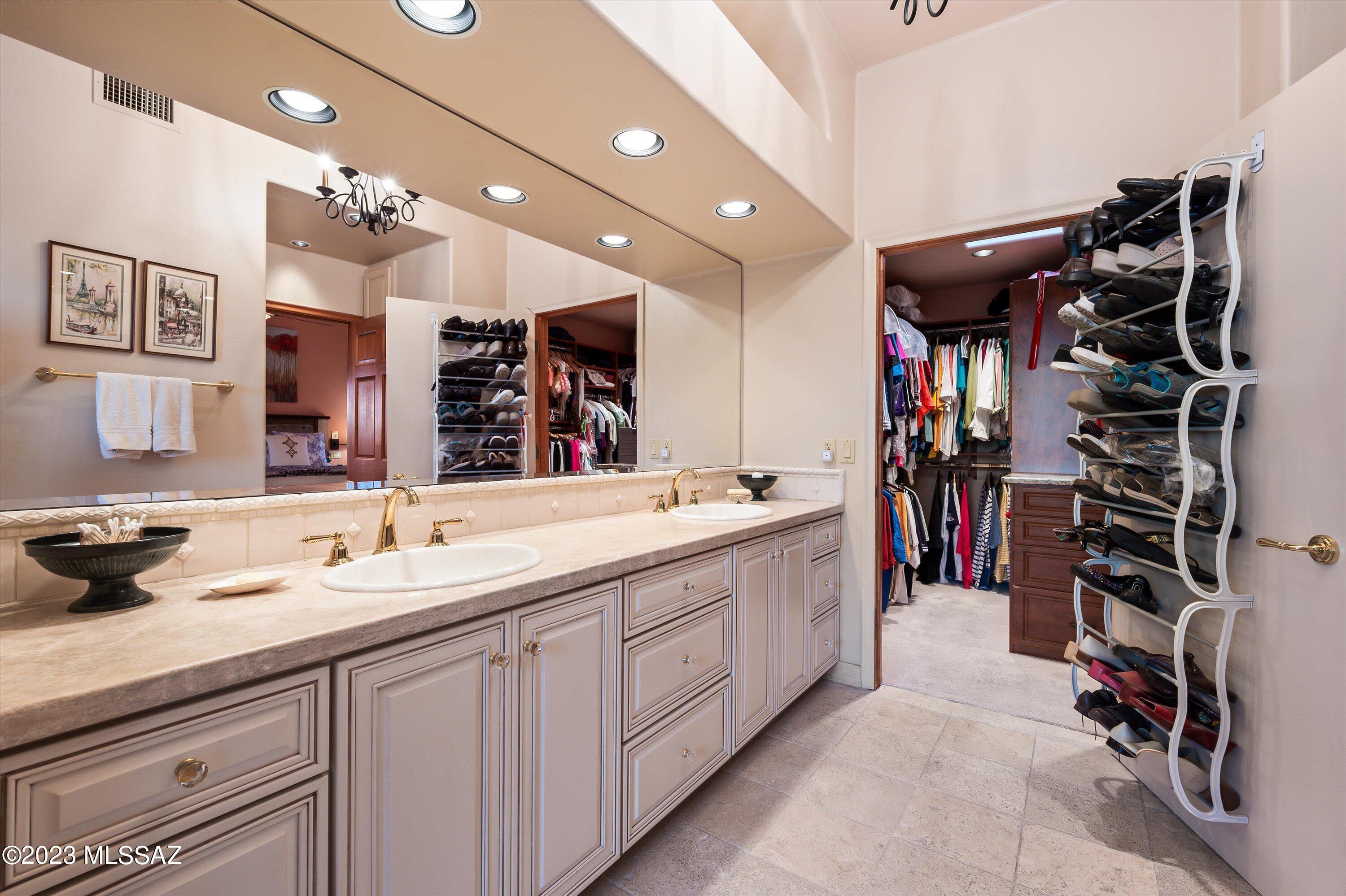 3270 E Wind Song Place