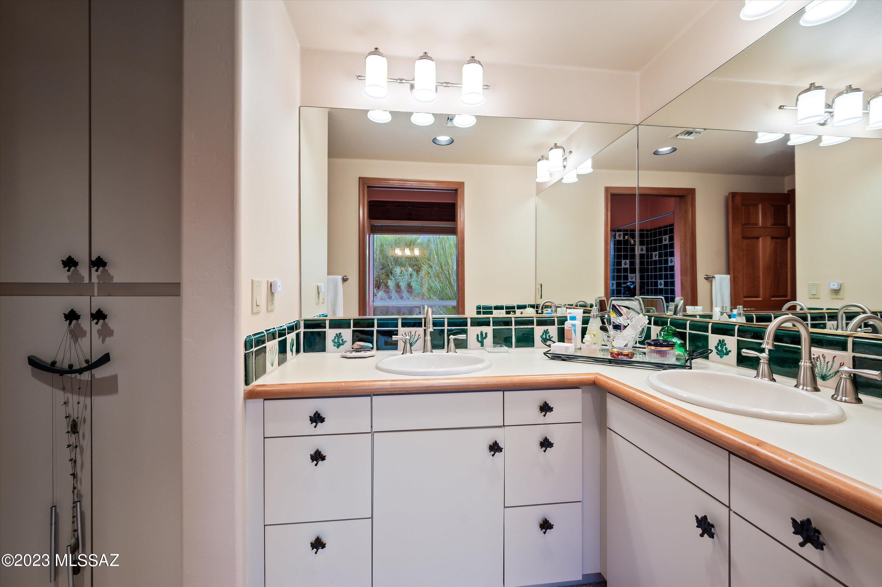 3270 E Wind Song Place