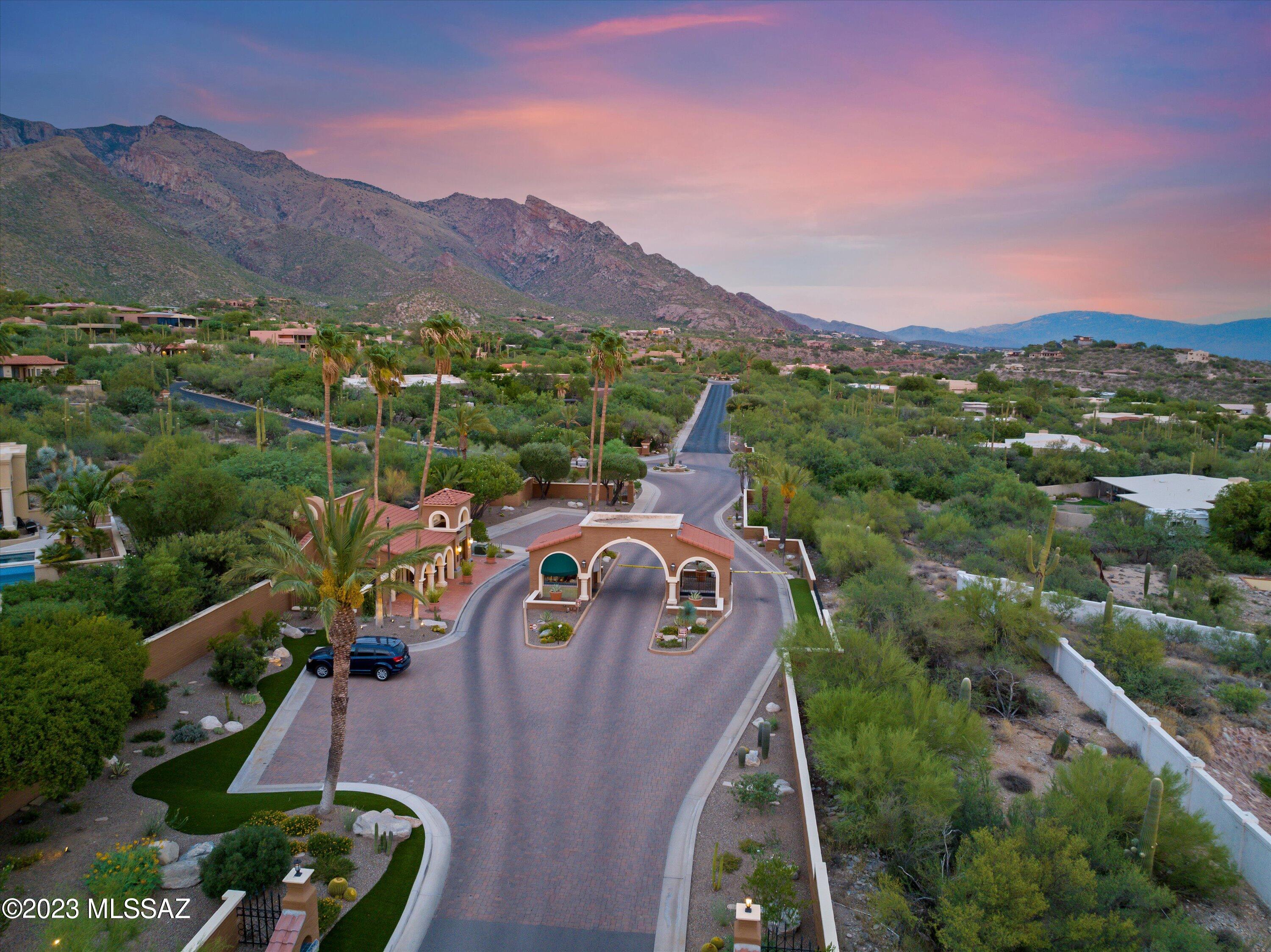 3270 E Wind Song Place