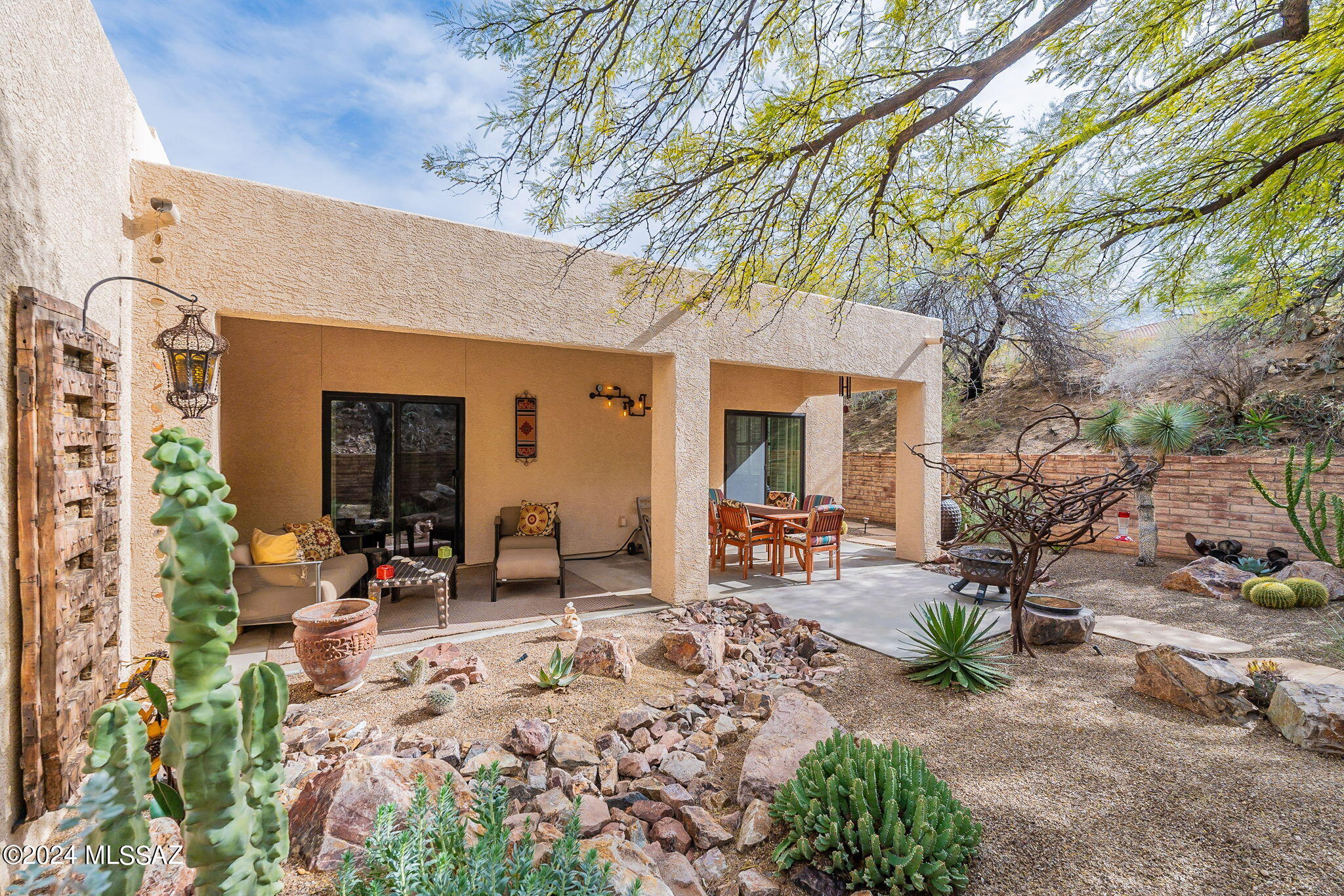 216 E Crooked Stick Drive