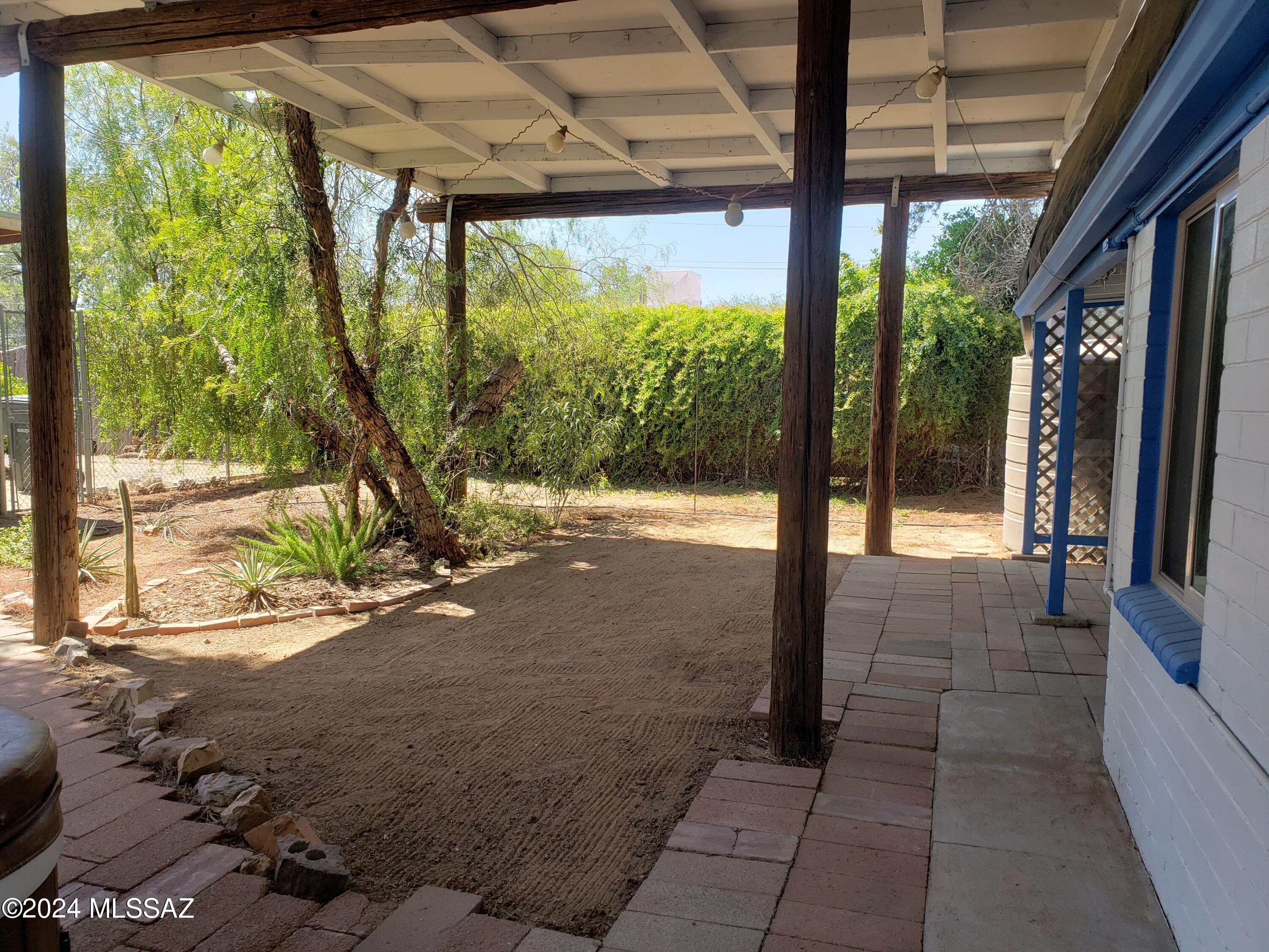 2618 N Sparkman Boulevard