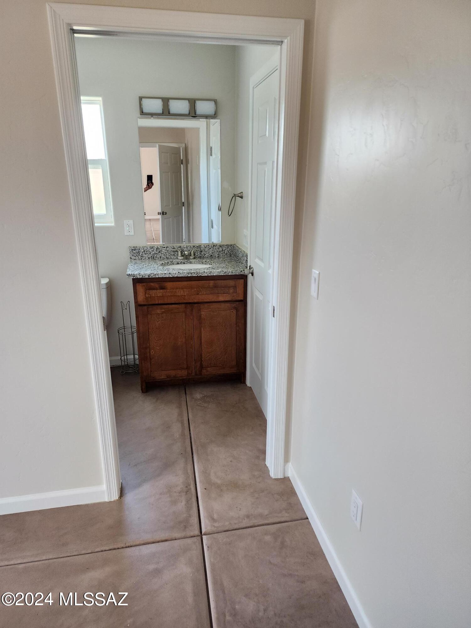 2618 N Sparkman Boulevard