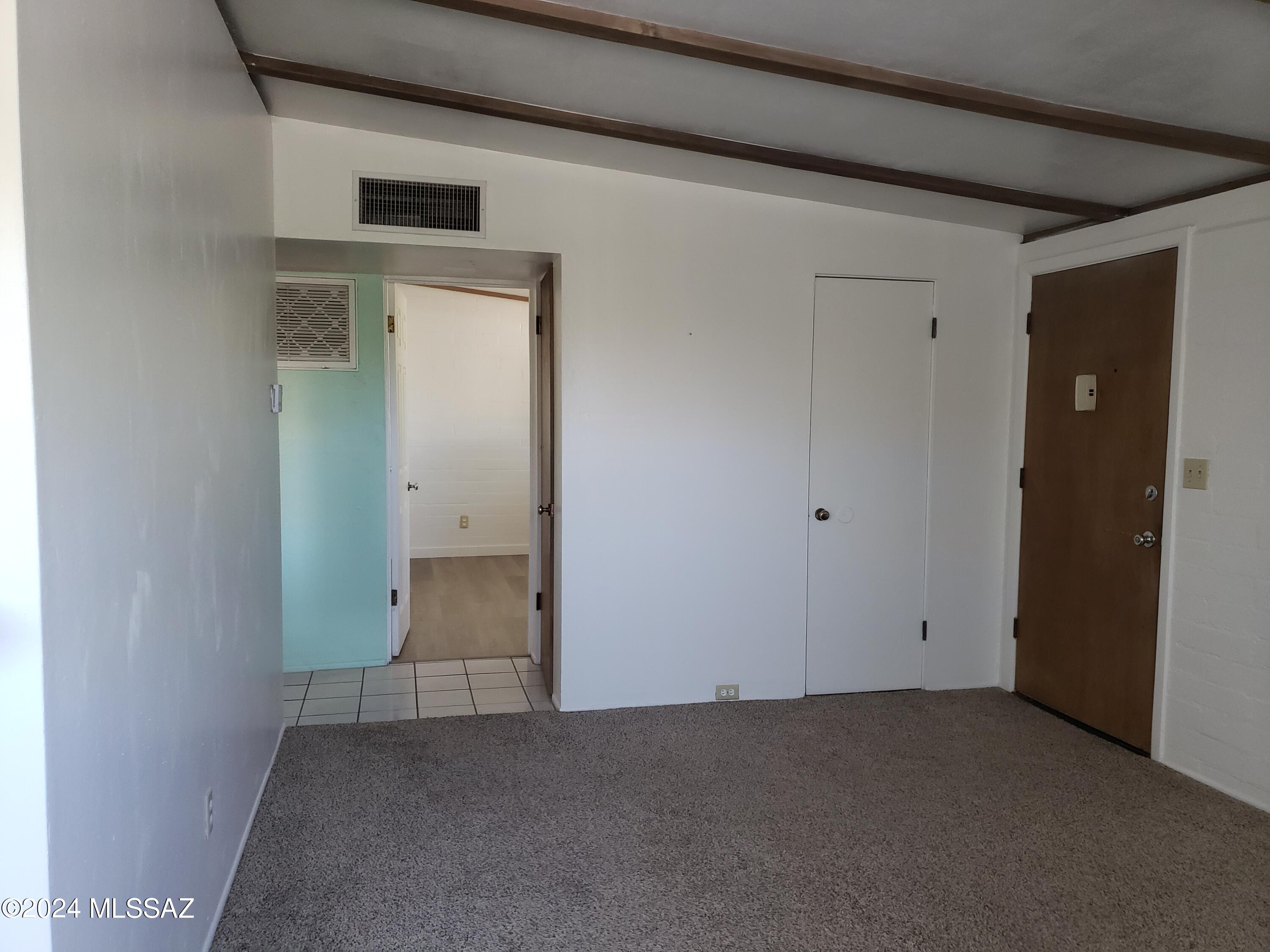 2618 N Sparkman Boulevard