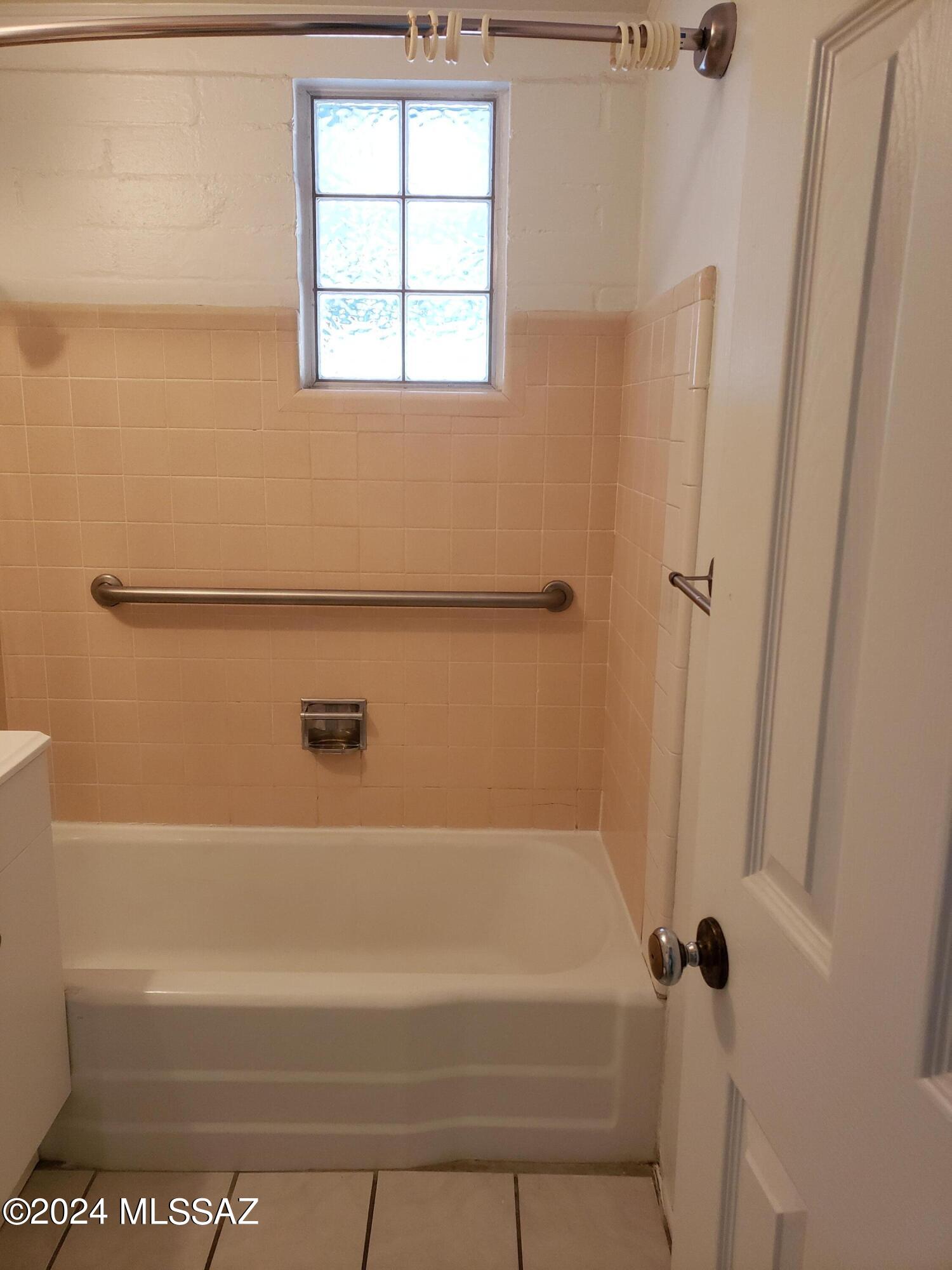 2618 N Sparkman Boulevard