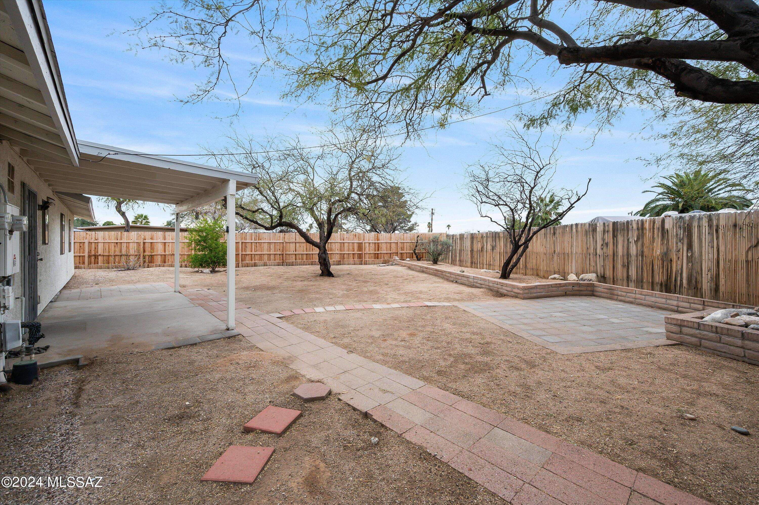 3115 W Calle Toronja