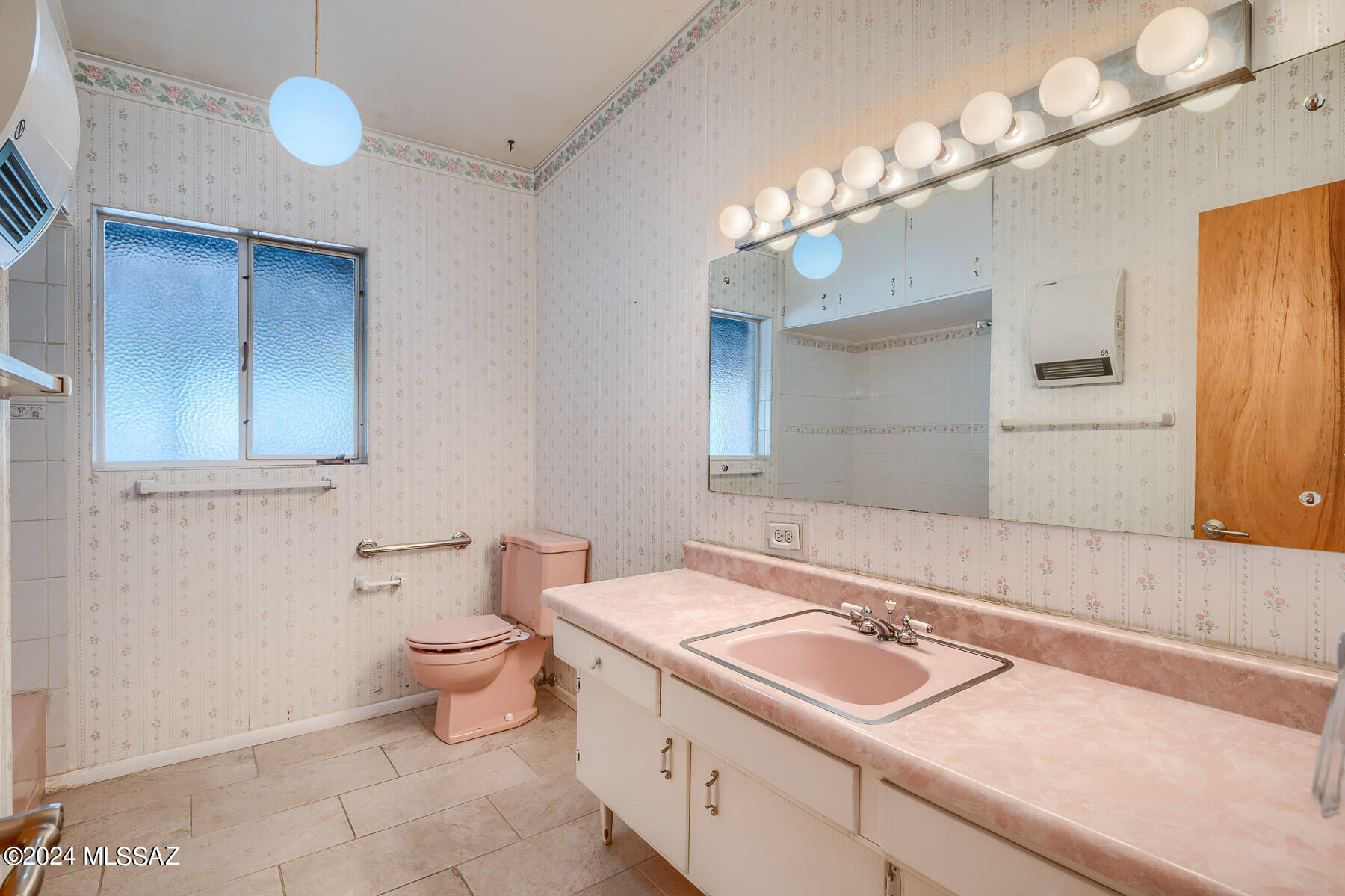 6950 E Hawthorne Street