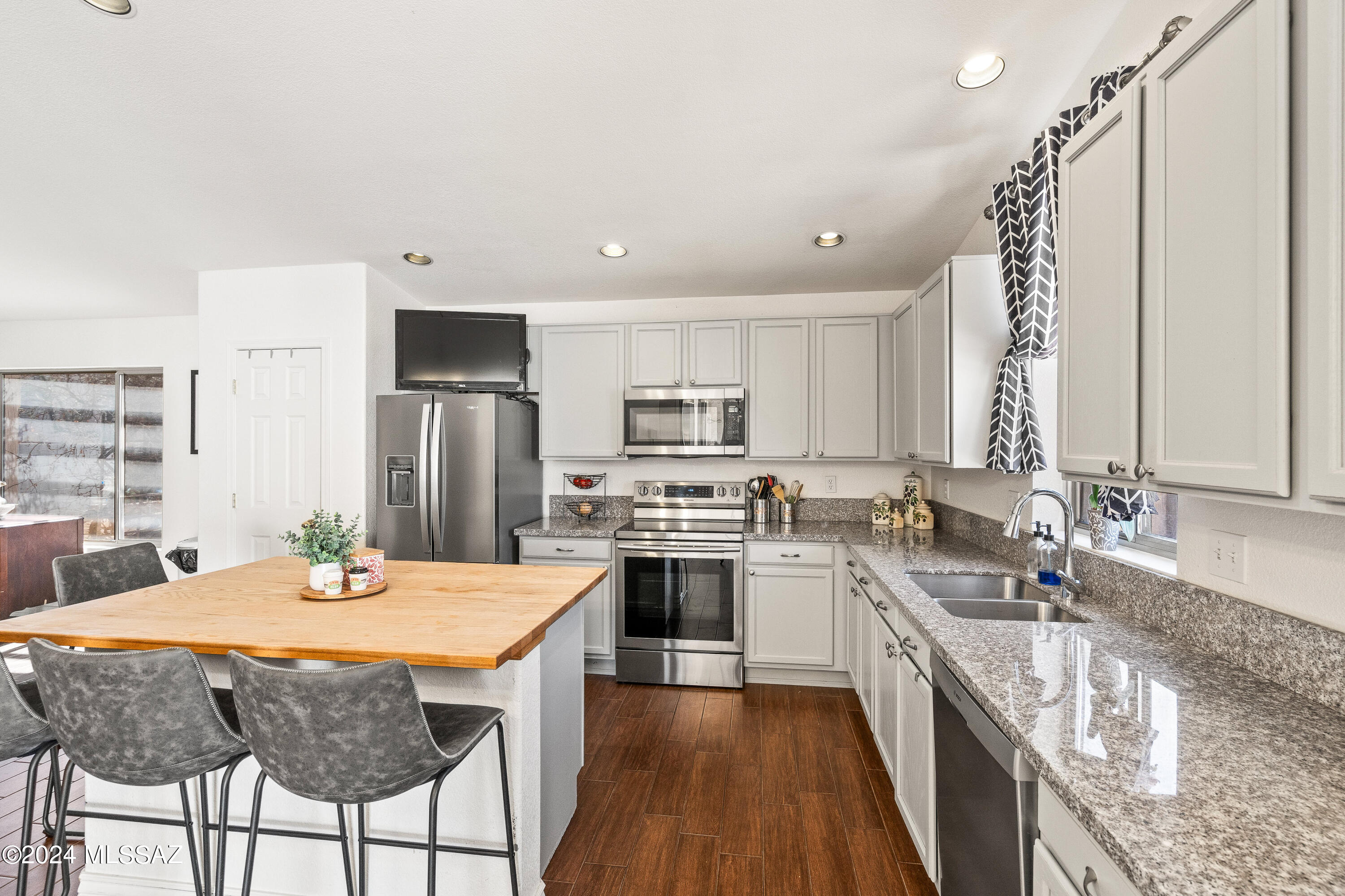 7558 S Samandari Court