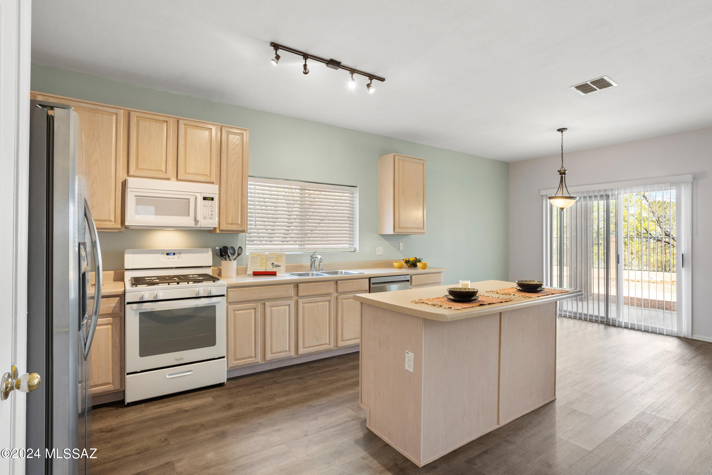 431 E Sterling Canyon Drive