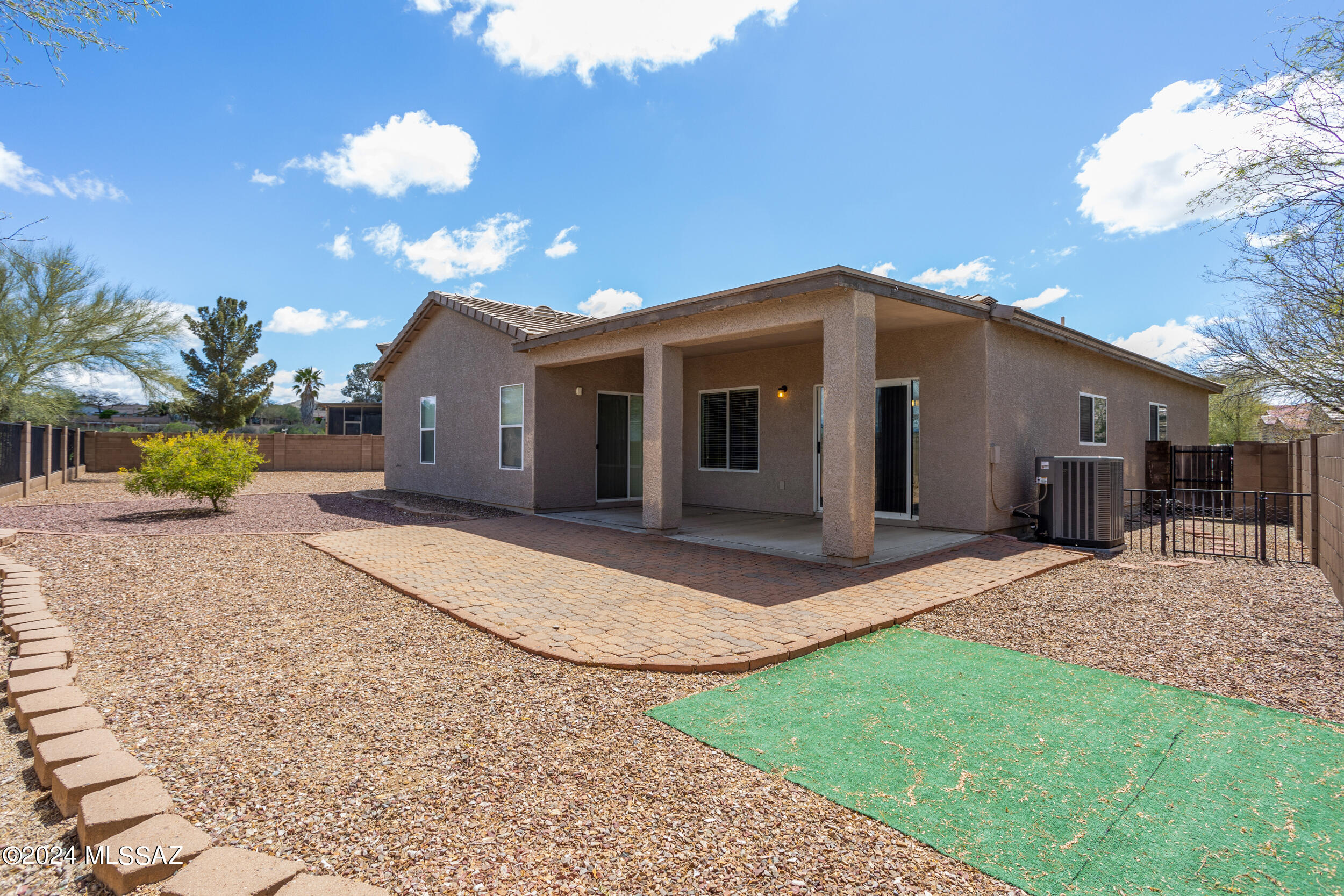 431 E Sterling Canyon Drive