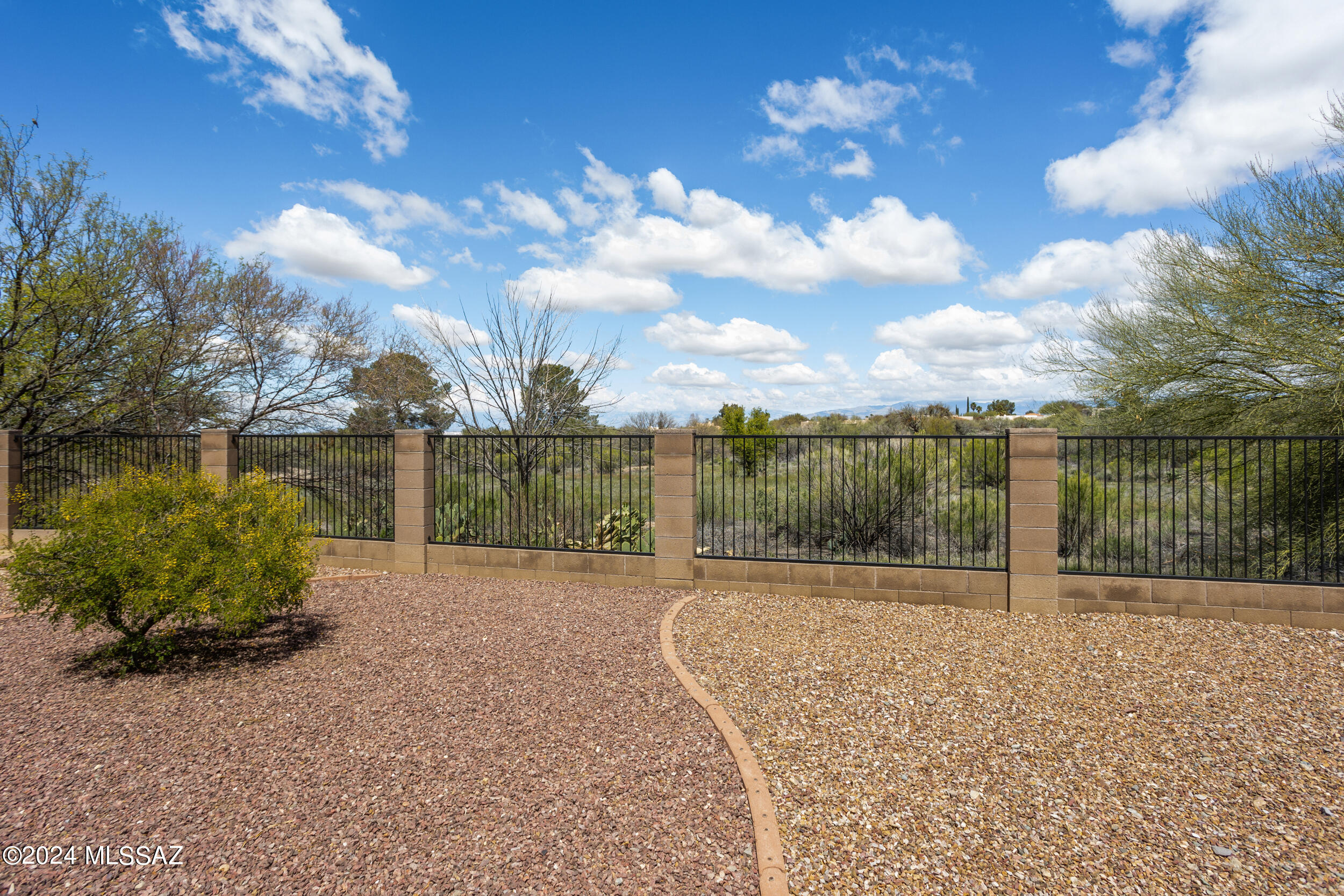 431 E Sterling Canyon Drive