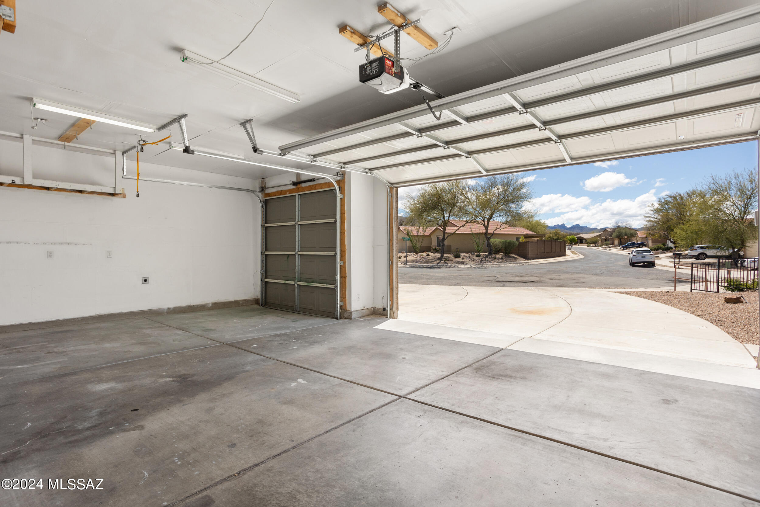 431 E Sterling Canyon Drive