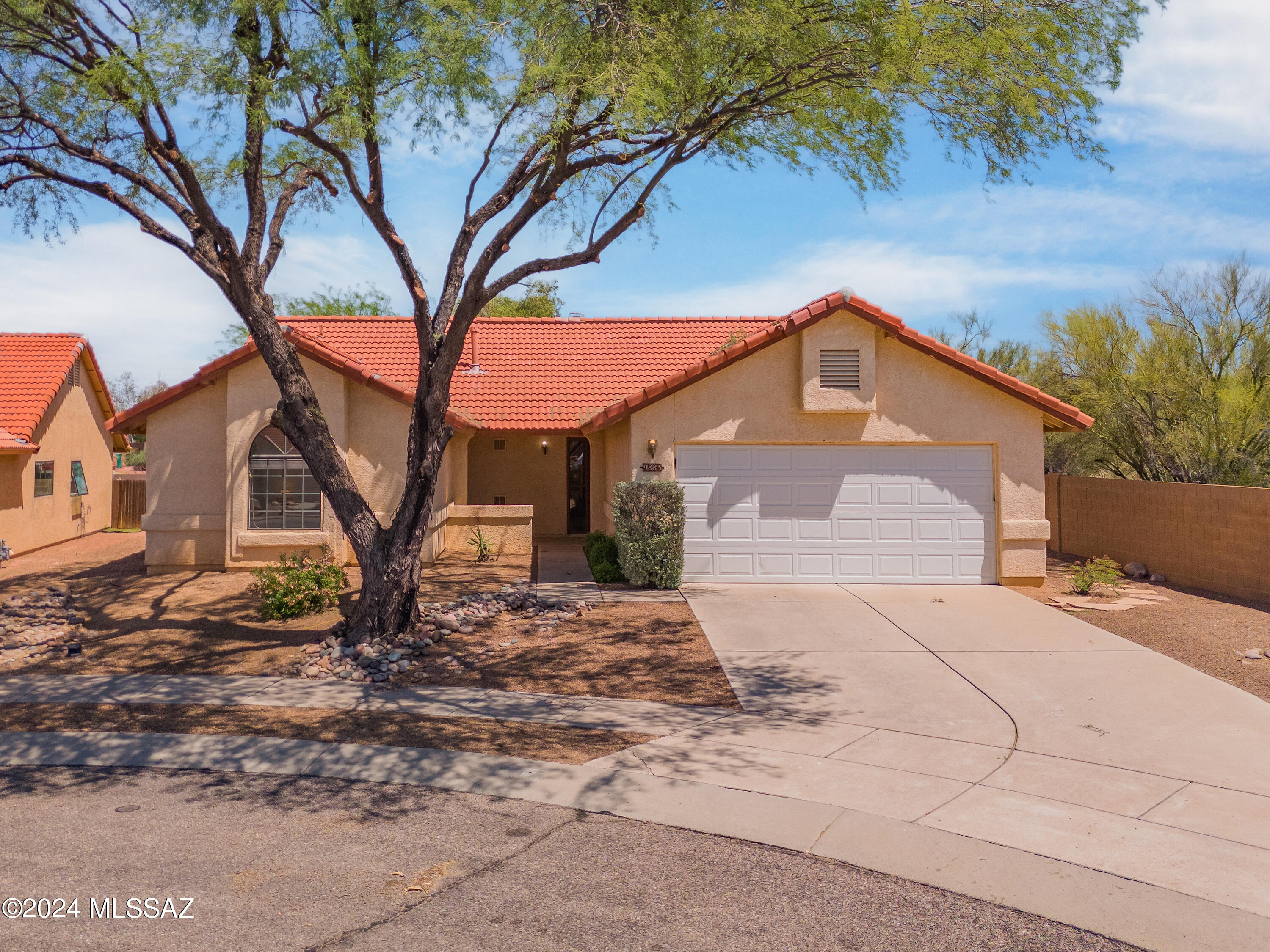 9883 N Stone Creek Place