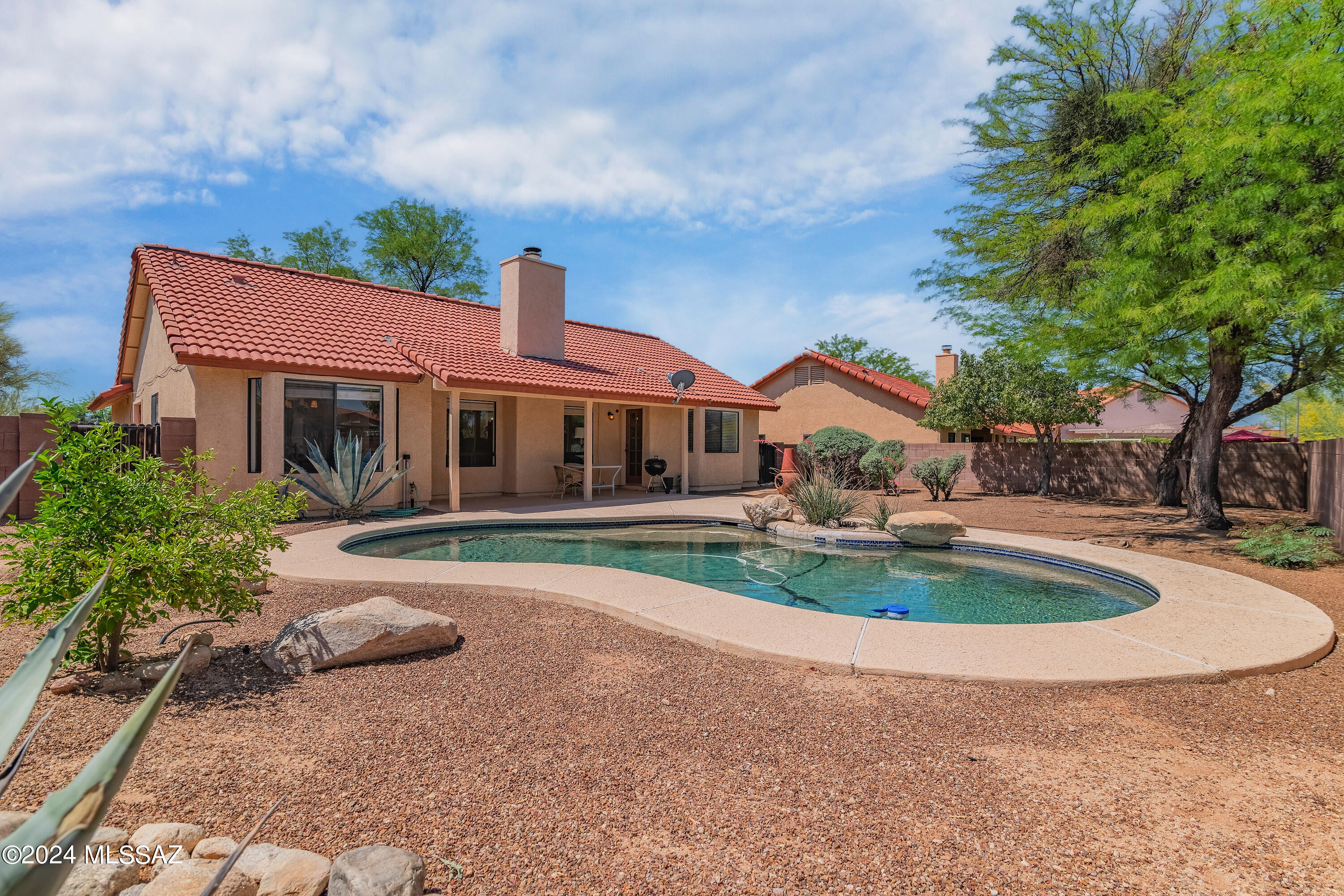 9883 N Stone Creek Place