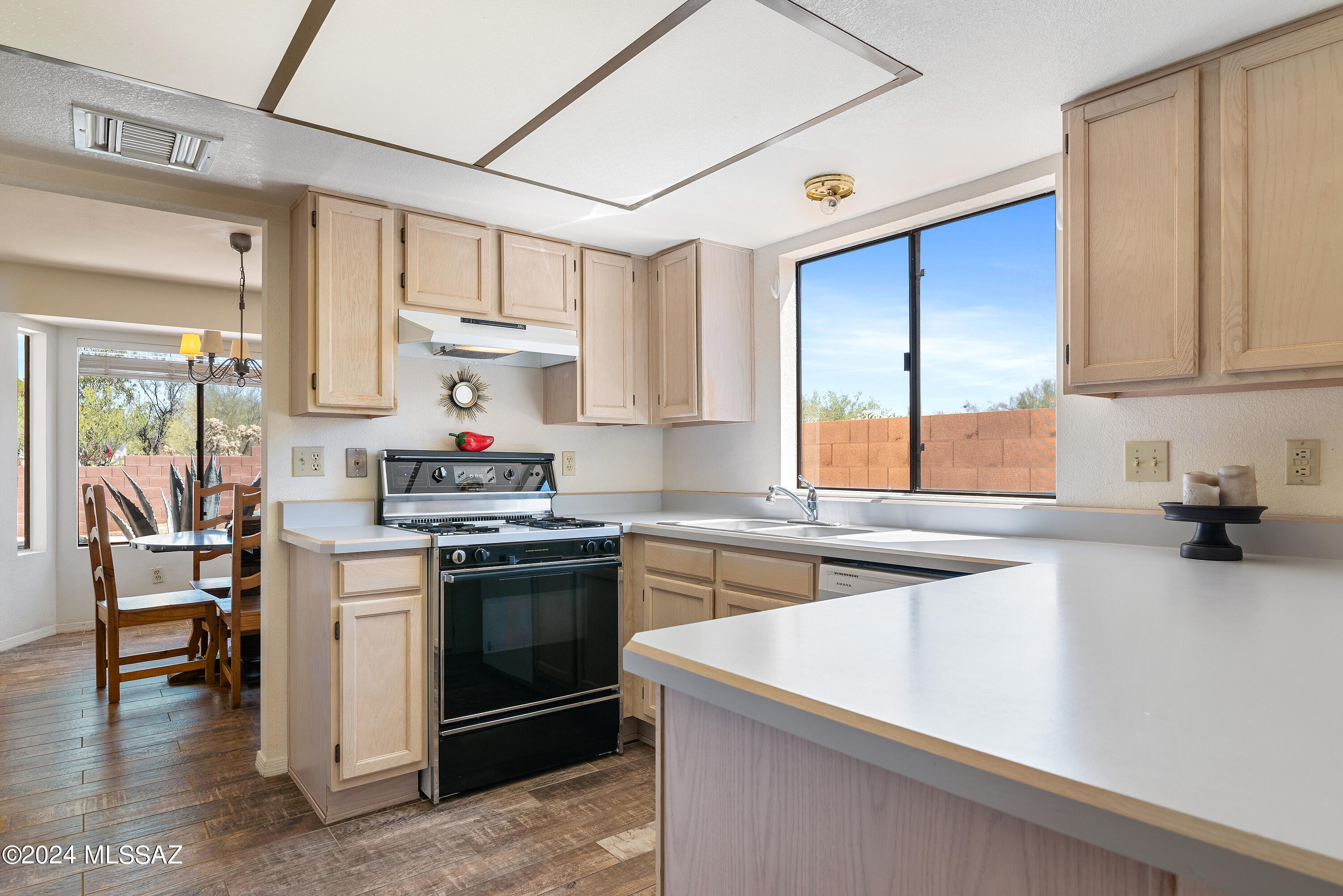 9883 N Stone Creek Place