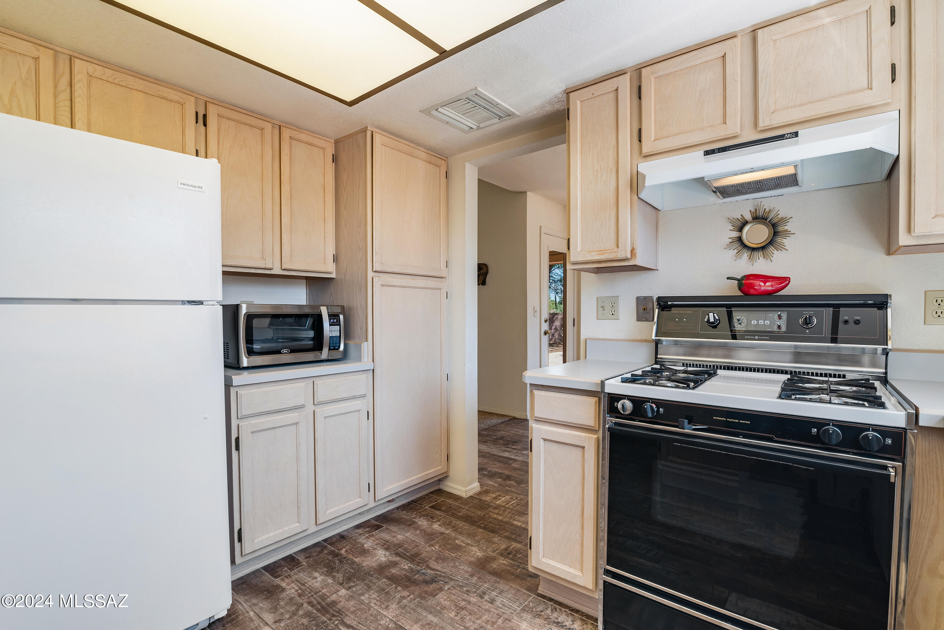 9883 N Stone Creek Place