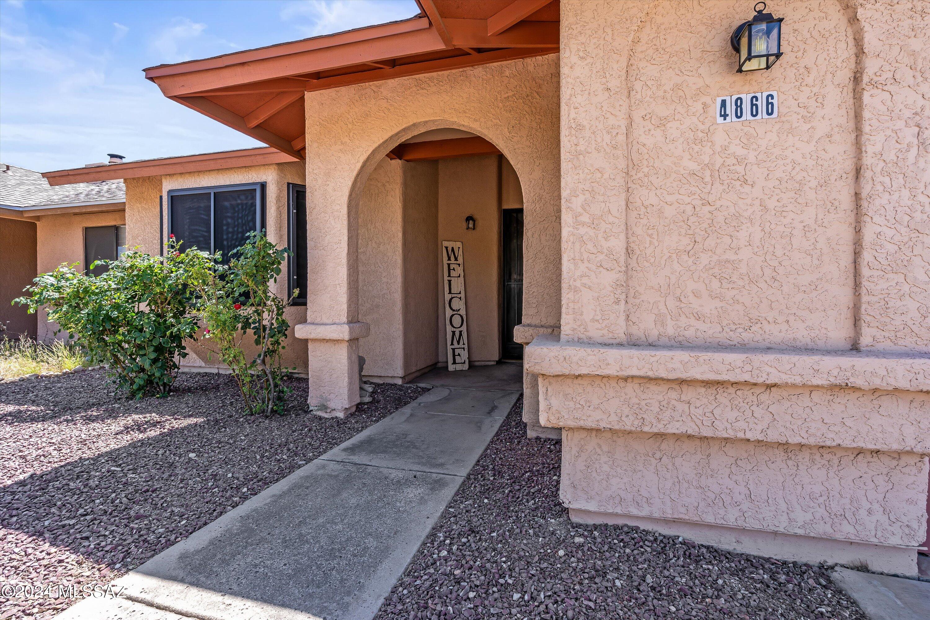 4866 S Lincoln Ridge Drive