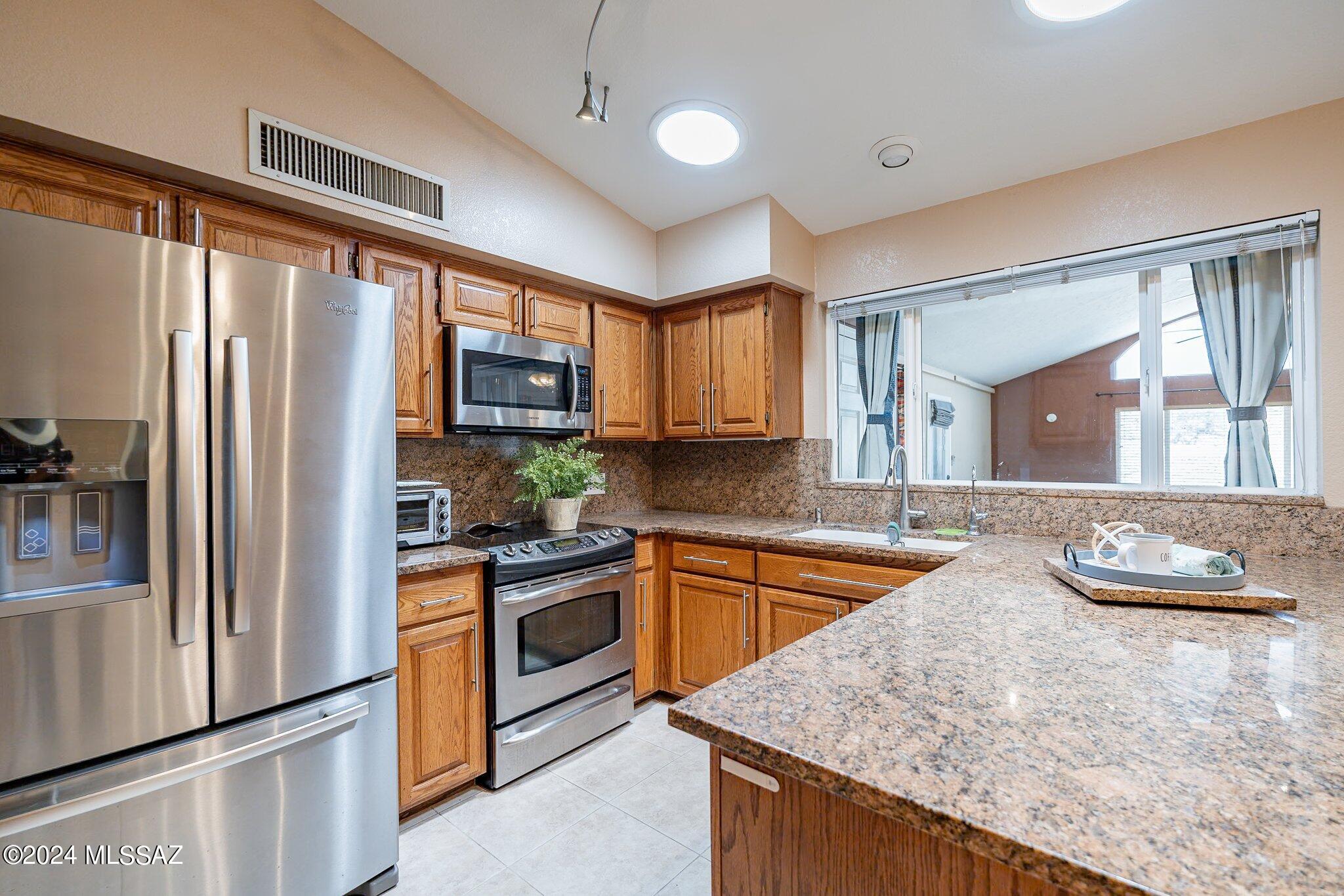 5302 W Avenida Comba