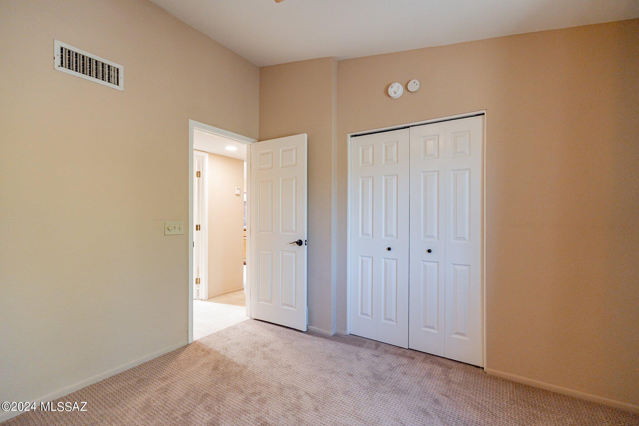 5302 W Avenida Comba