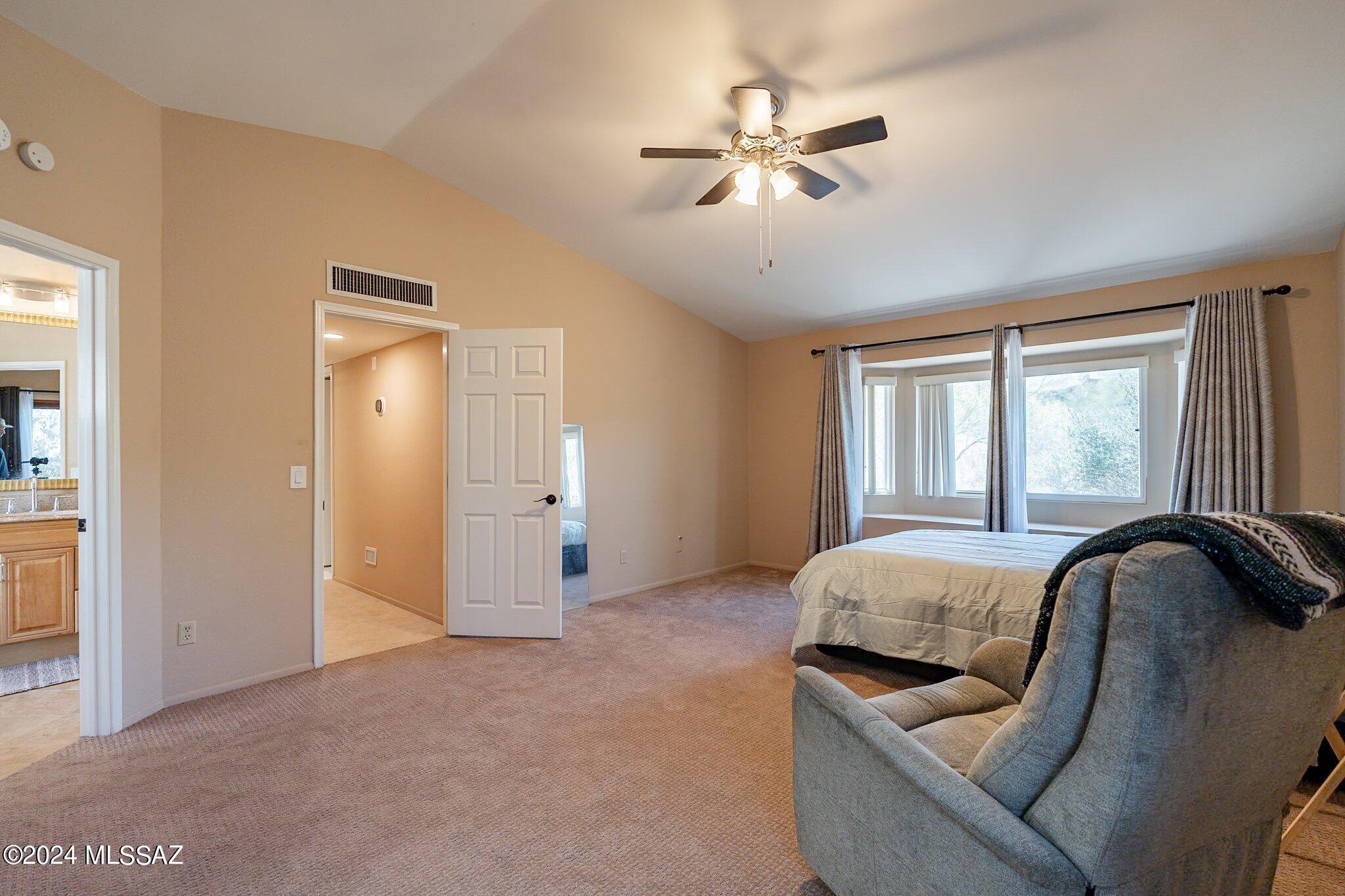 5302 W Avenida Comba