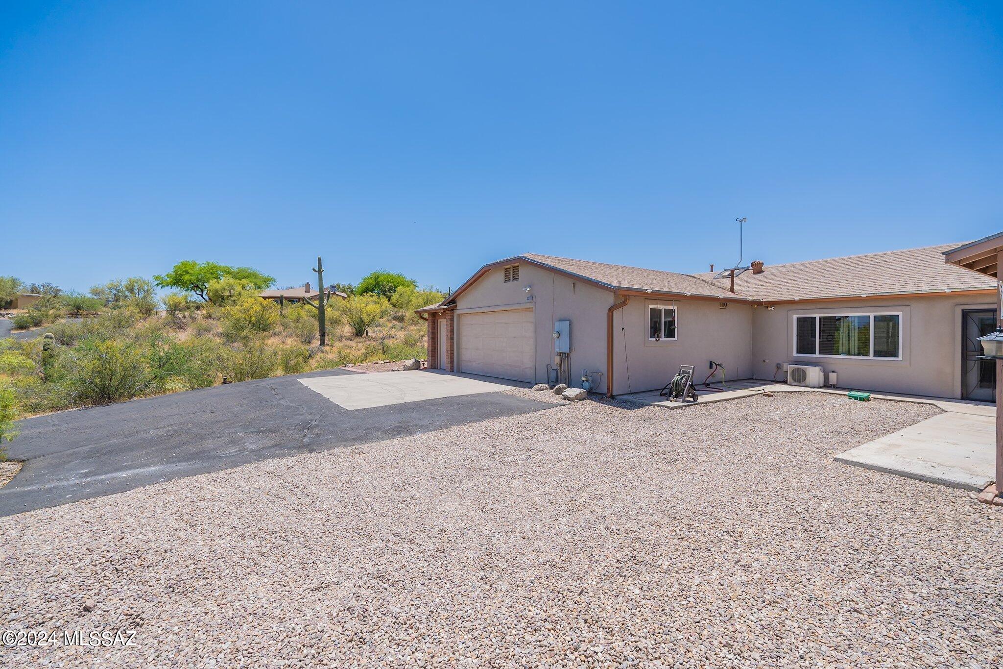 5302 W Avenida Comba