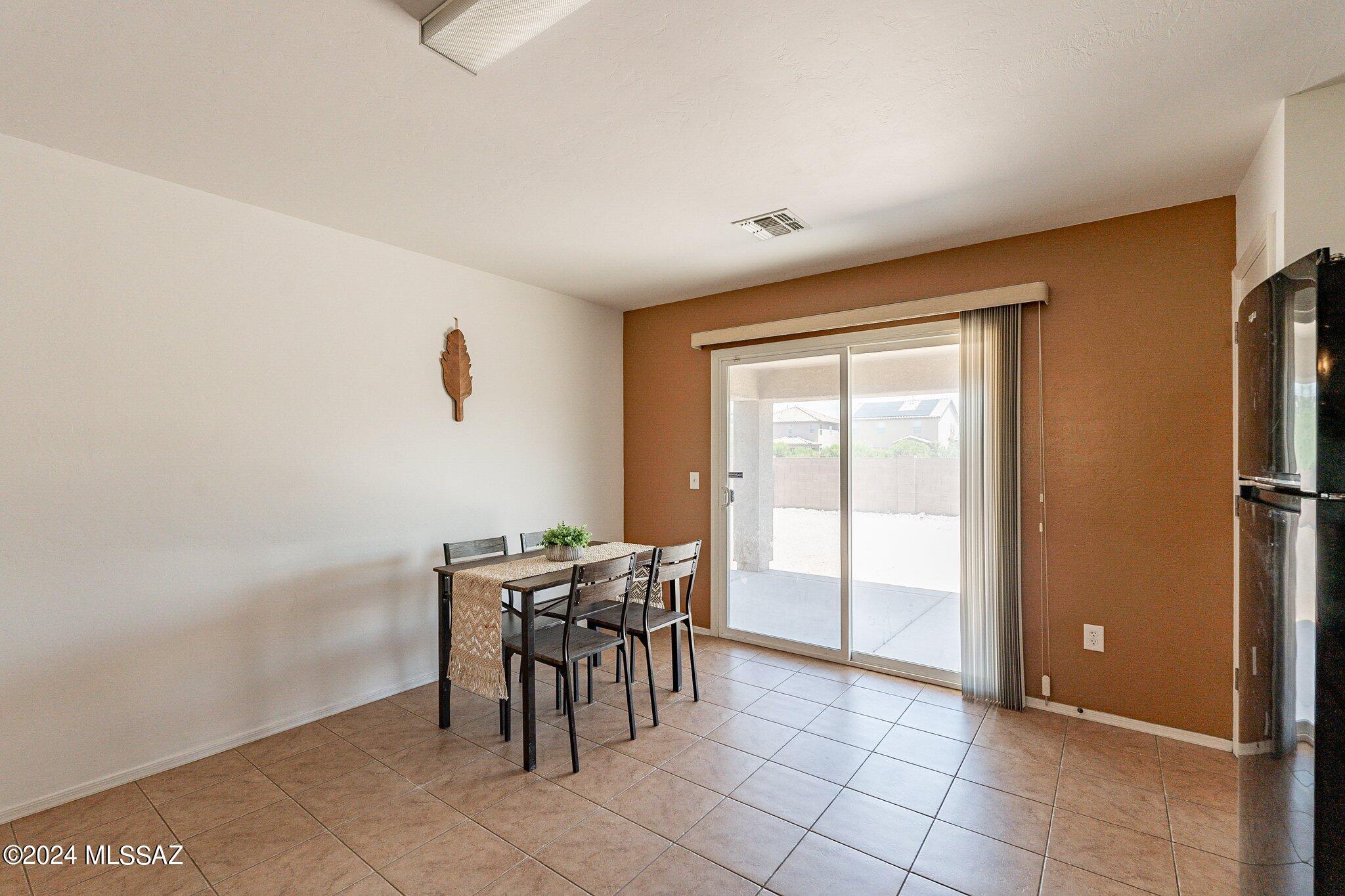 5093 E Kittentails Drive