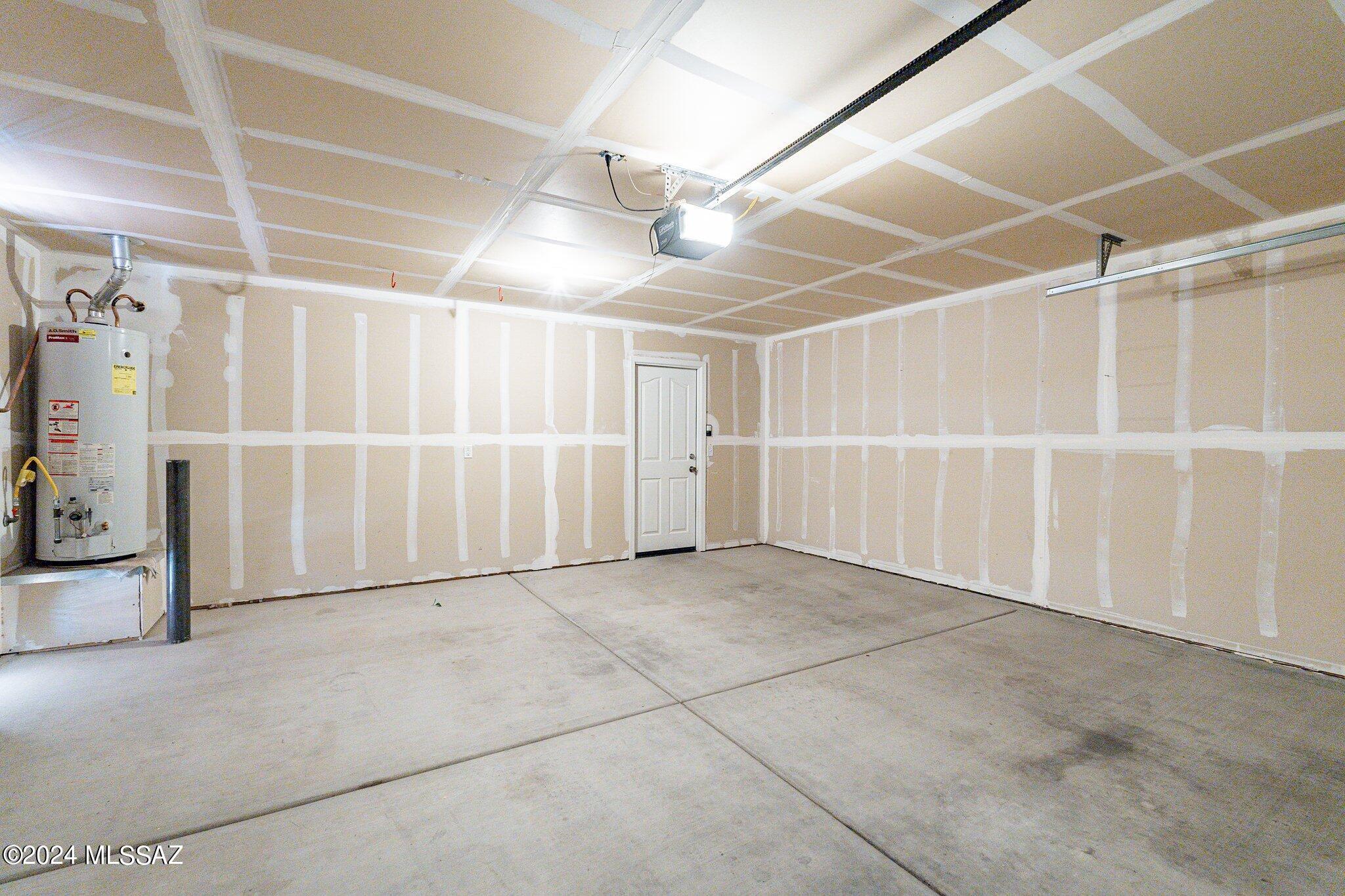 5093 E Kittentails Drive