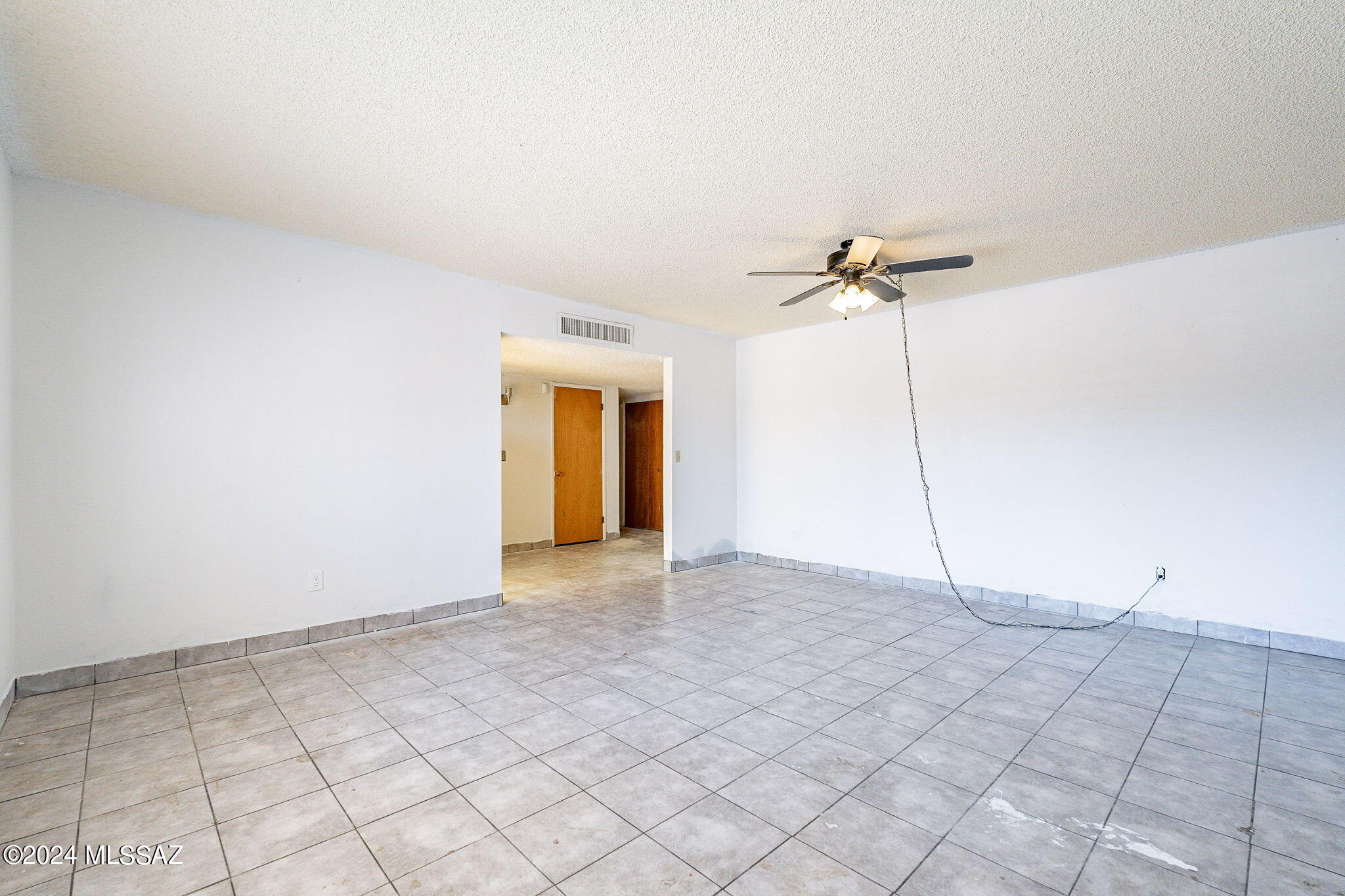 947 N Larry Place