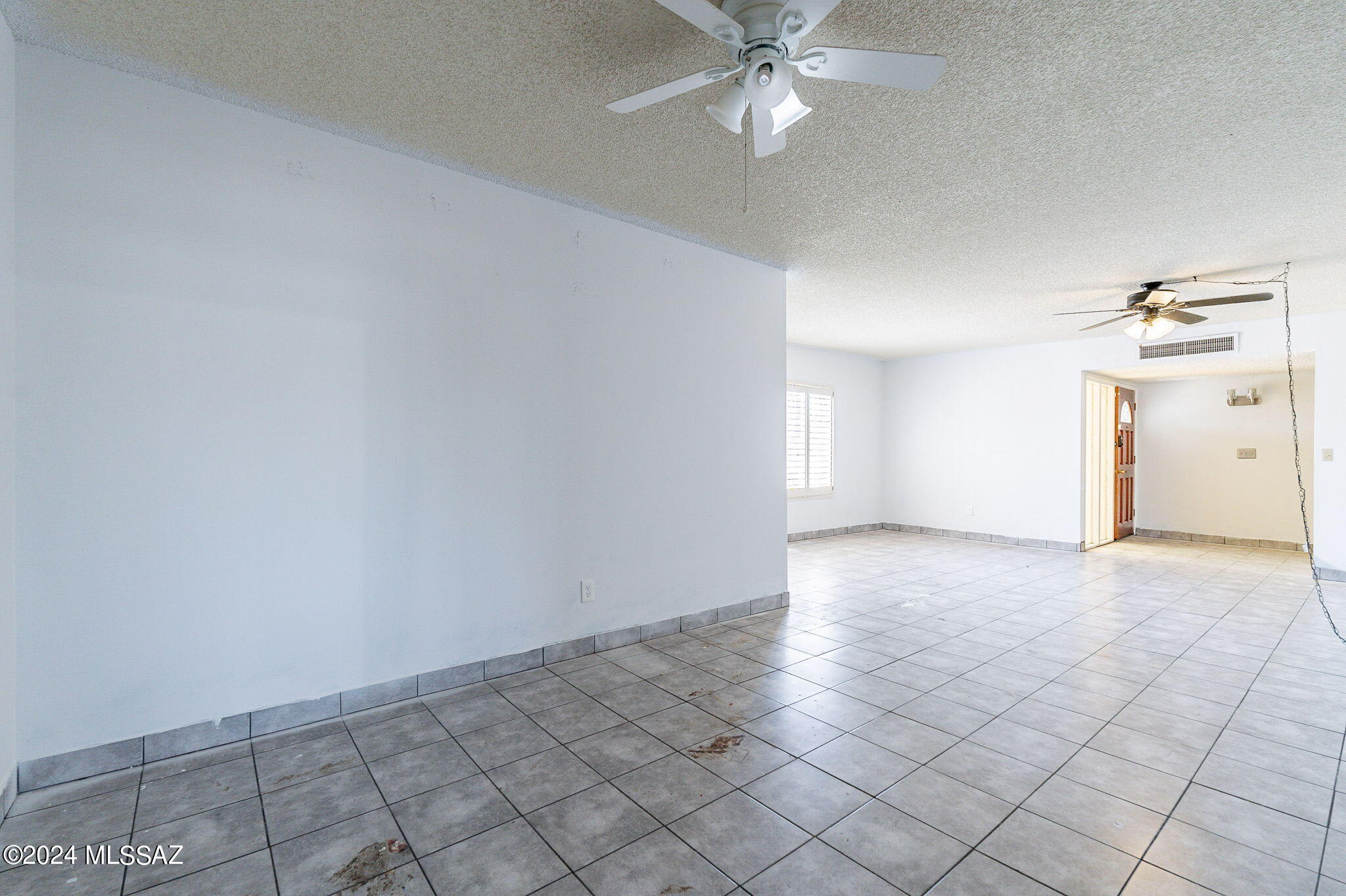 947 N Larry Place