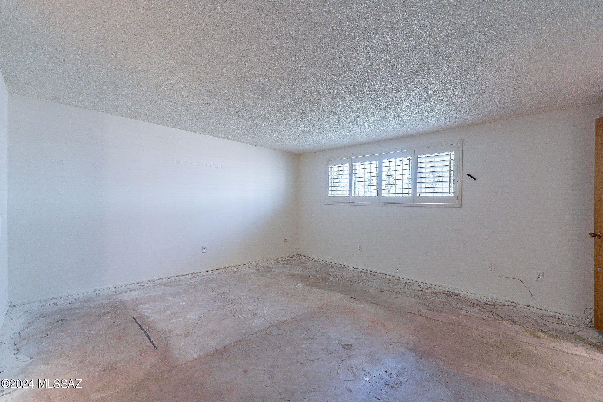 947 N Larry Place
