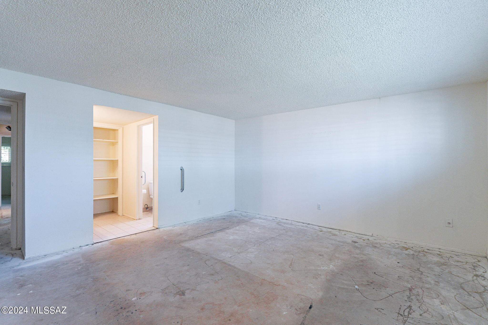 947 N Larry Place
